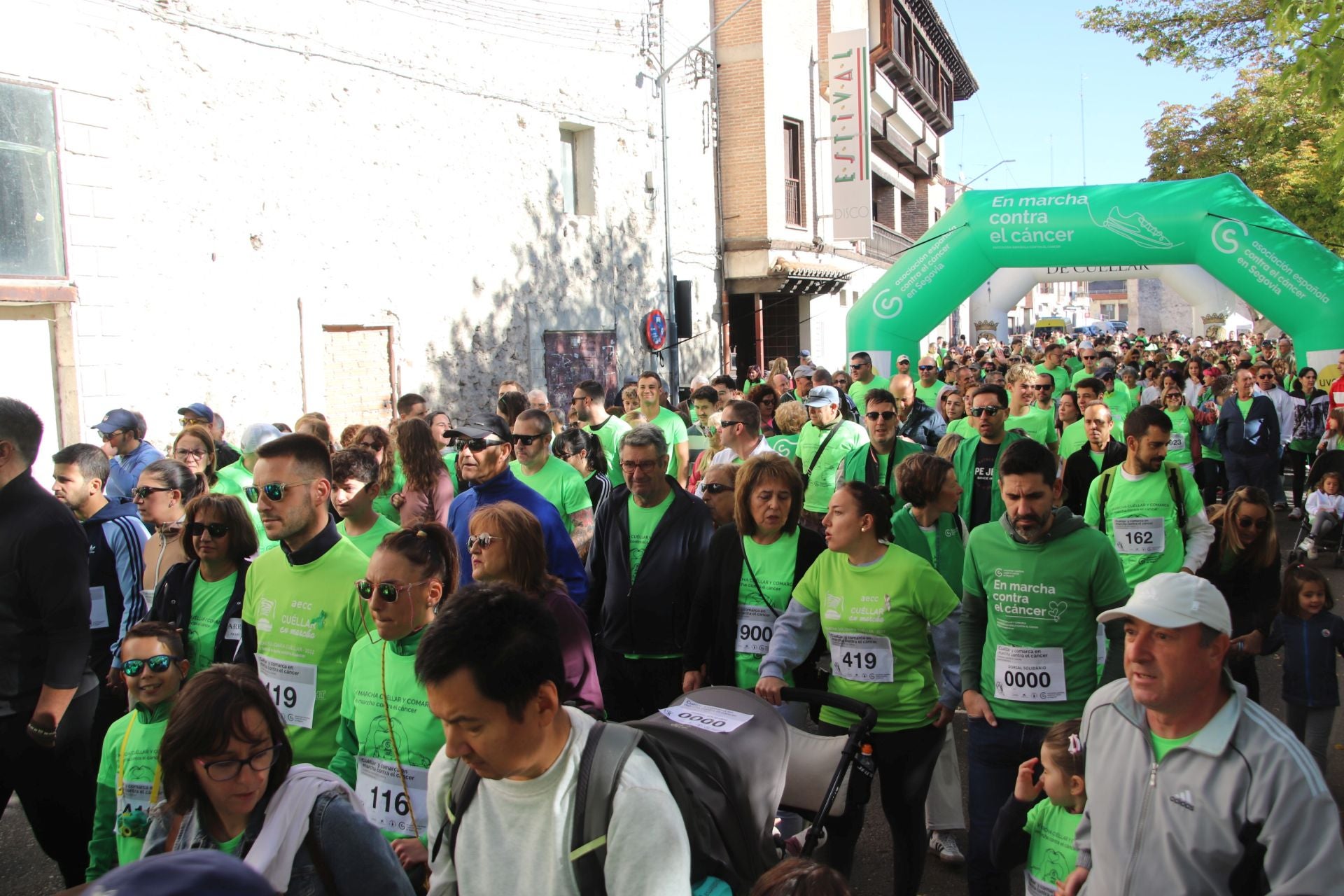 Fotografías de la marcha contra el cáncer en Cuéllar