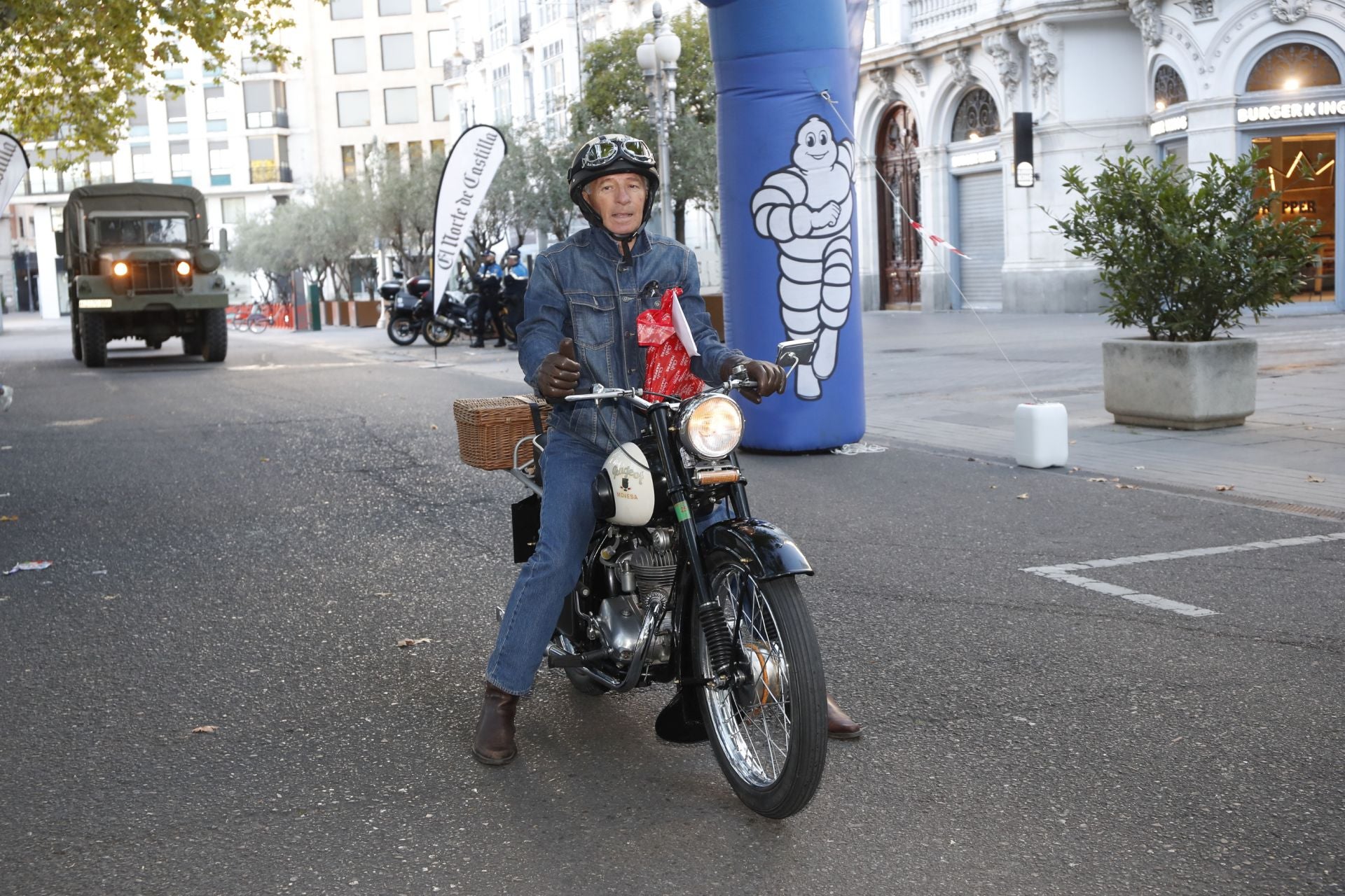 Búscate entre los participantes de Valladolid Motor Vintage (1/12)
