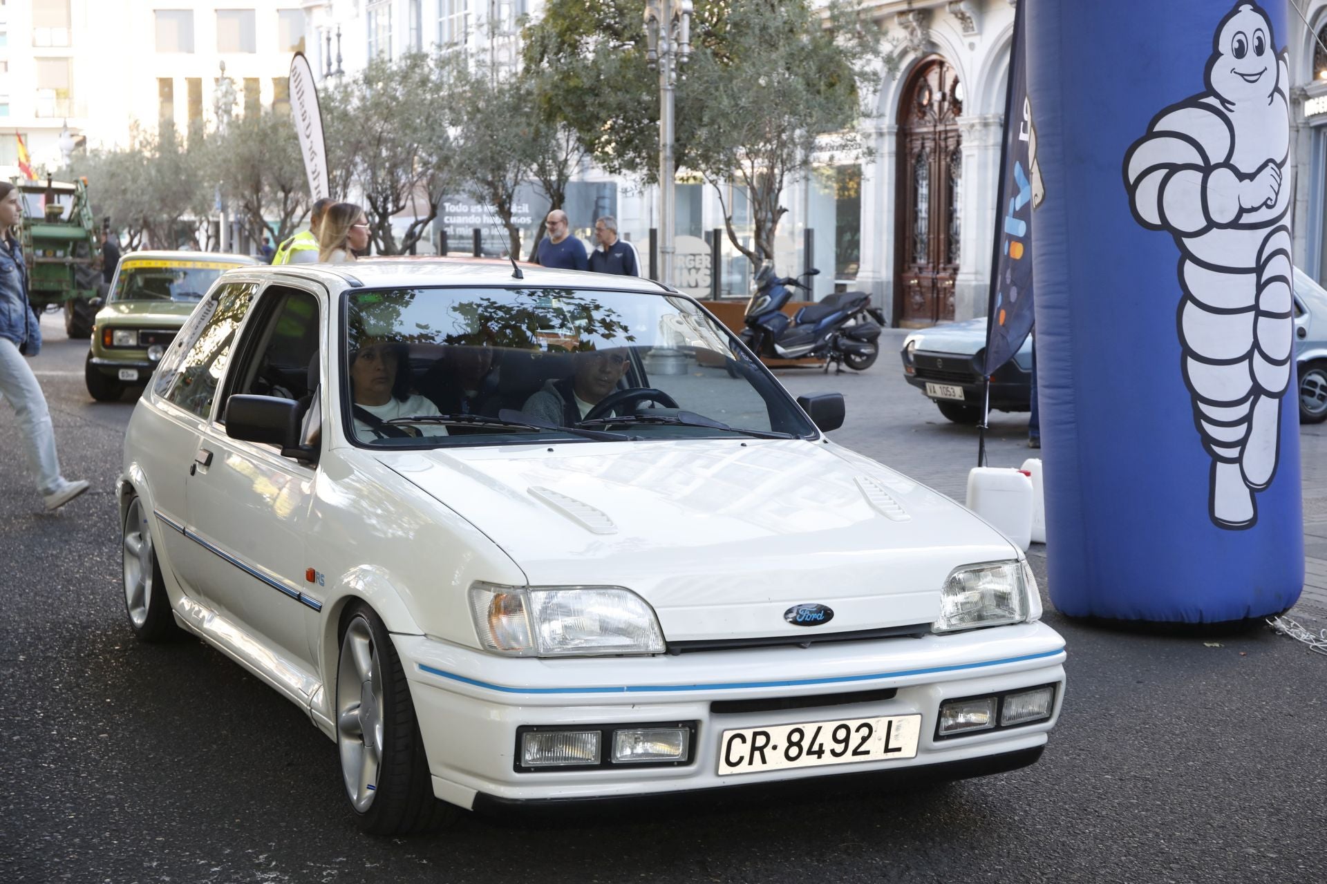 Búscate entre los participantes de Valladolid Motor Vintage (8/12)