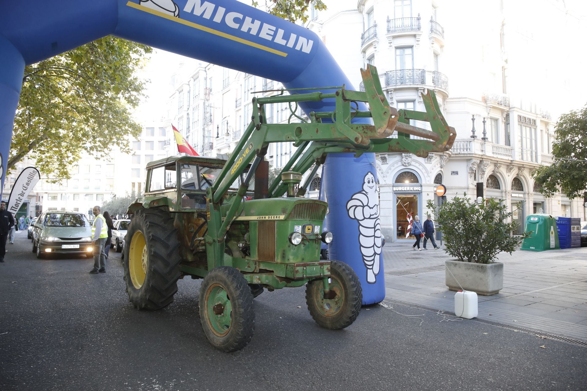 Búscate entre los participantes de Valladolid Motor Vintage (8/12)