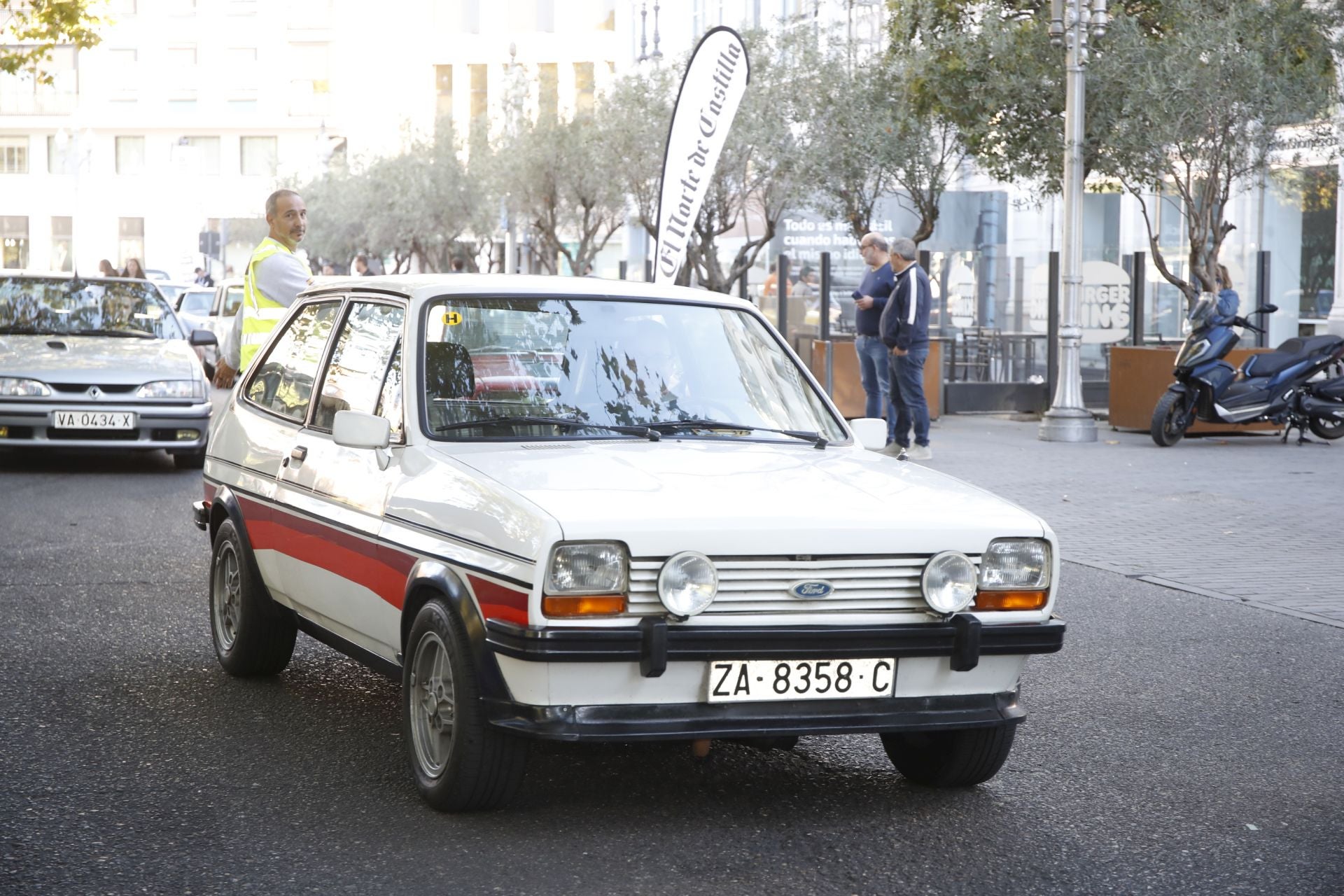 Búscate entre los participantes de Valladolid Motor Vintage (8/12)