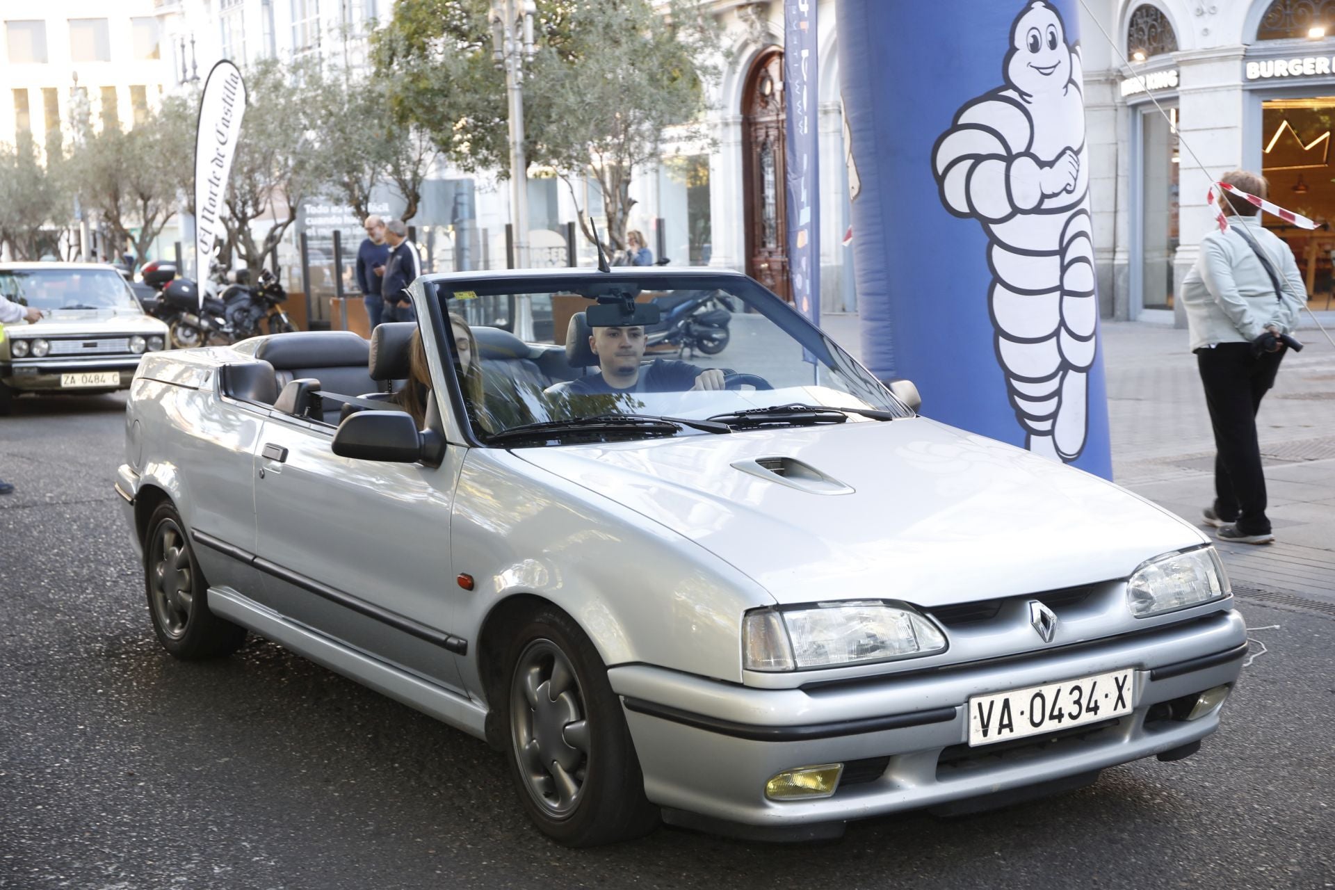 Búscate entre los participantes de Valladolid Motor Vintage (8/12)