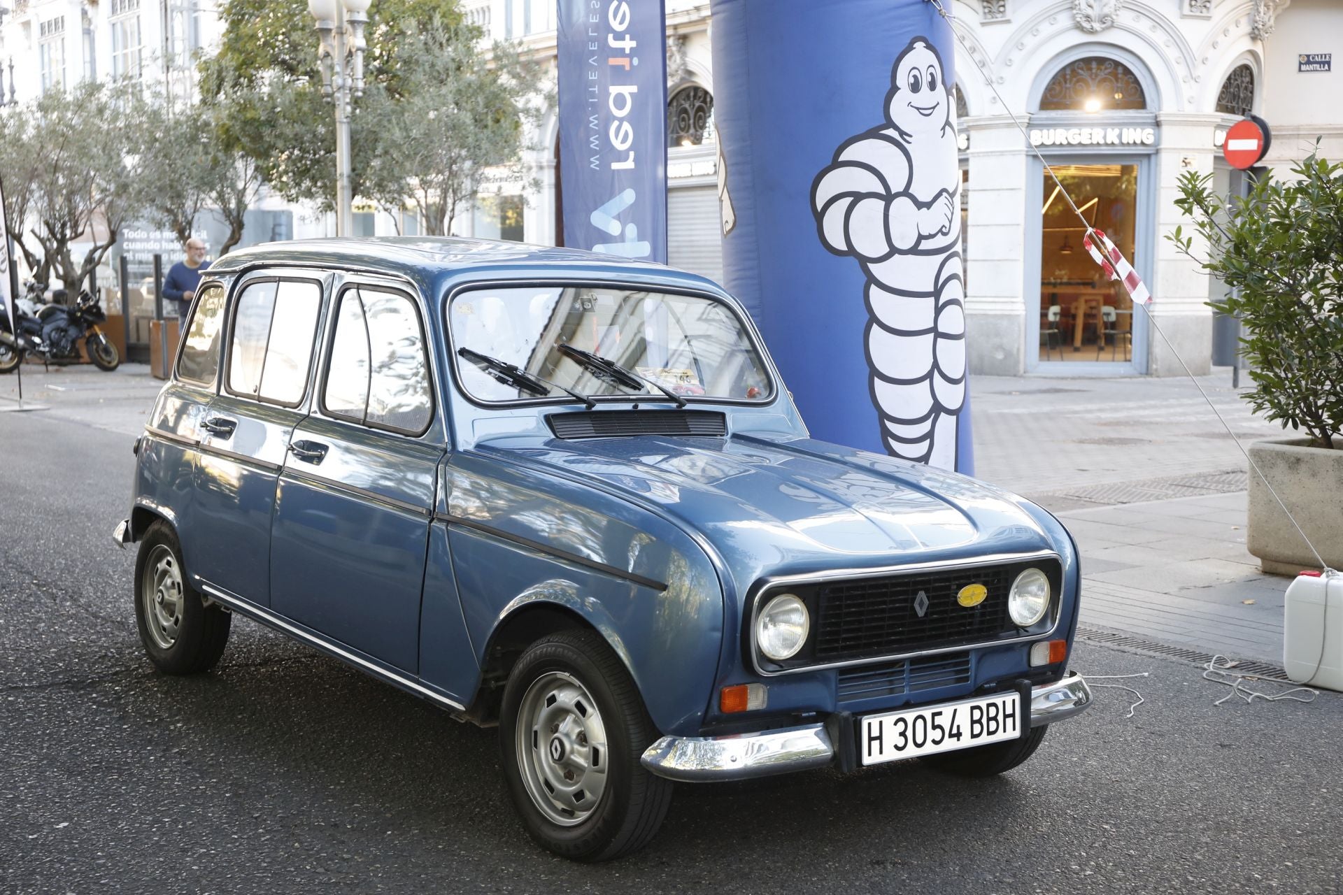 Búscate entre los participantes de Valladolid Motor Vintage (9/12)