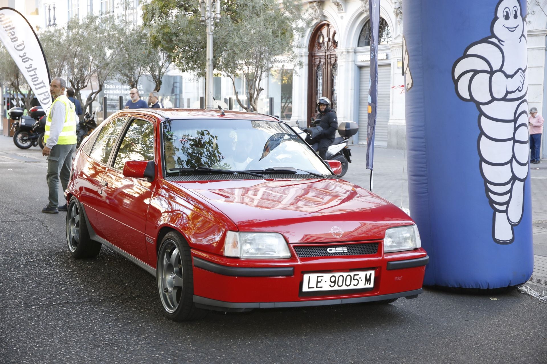 Búscate entre los participantes de Valladolid Motor Vintage (9/12)