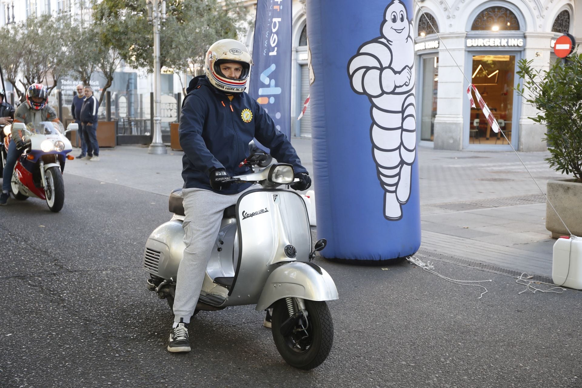 Búscate entre los participantes de Valladolid Motor Vintage (10/12)