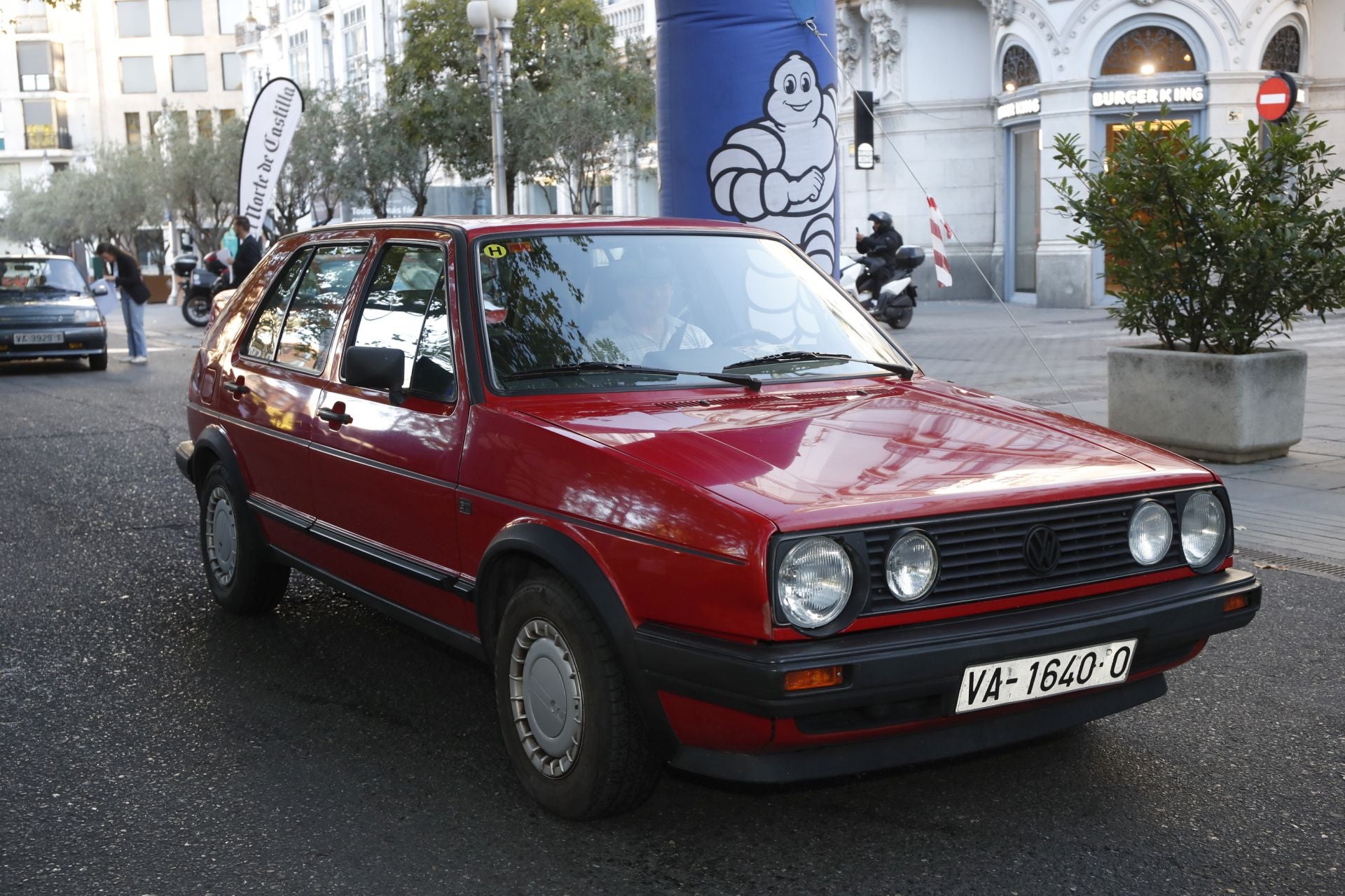 Búscate entre los participantes de Valladolid Motor Vintage (1/12)