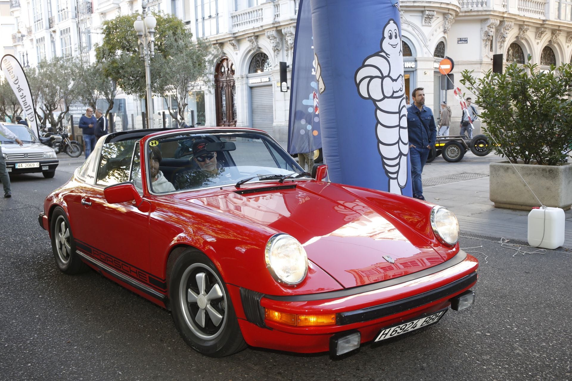 Búscate entre los participantes de Valladolid Motor Vintage (11/12)