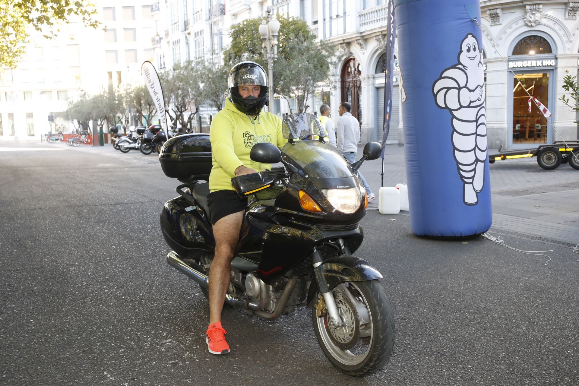 Búscate entre los participantes del Valladolid Motor Vintage (12/12)