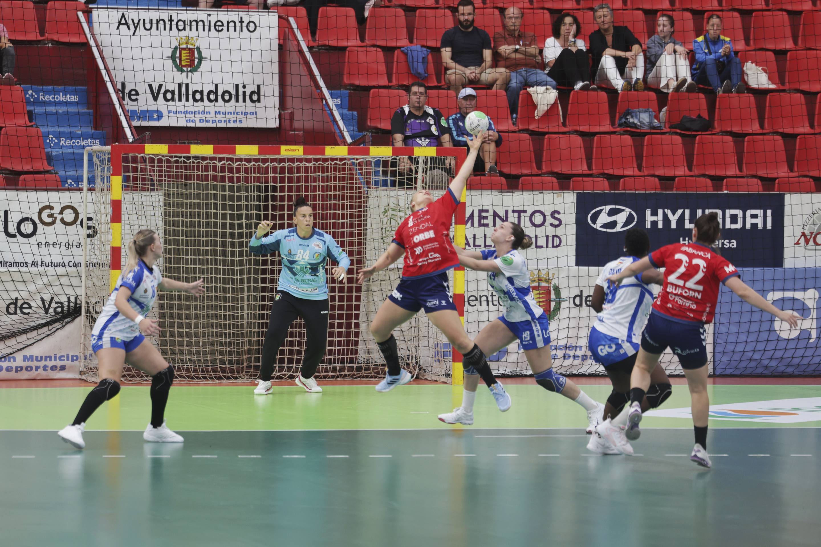 La derrota del Aula ante Porrino, en imágenes