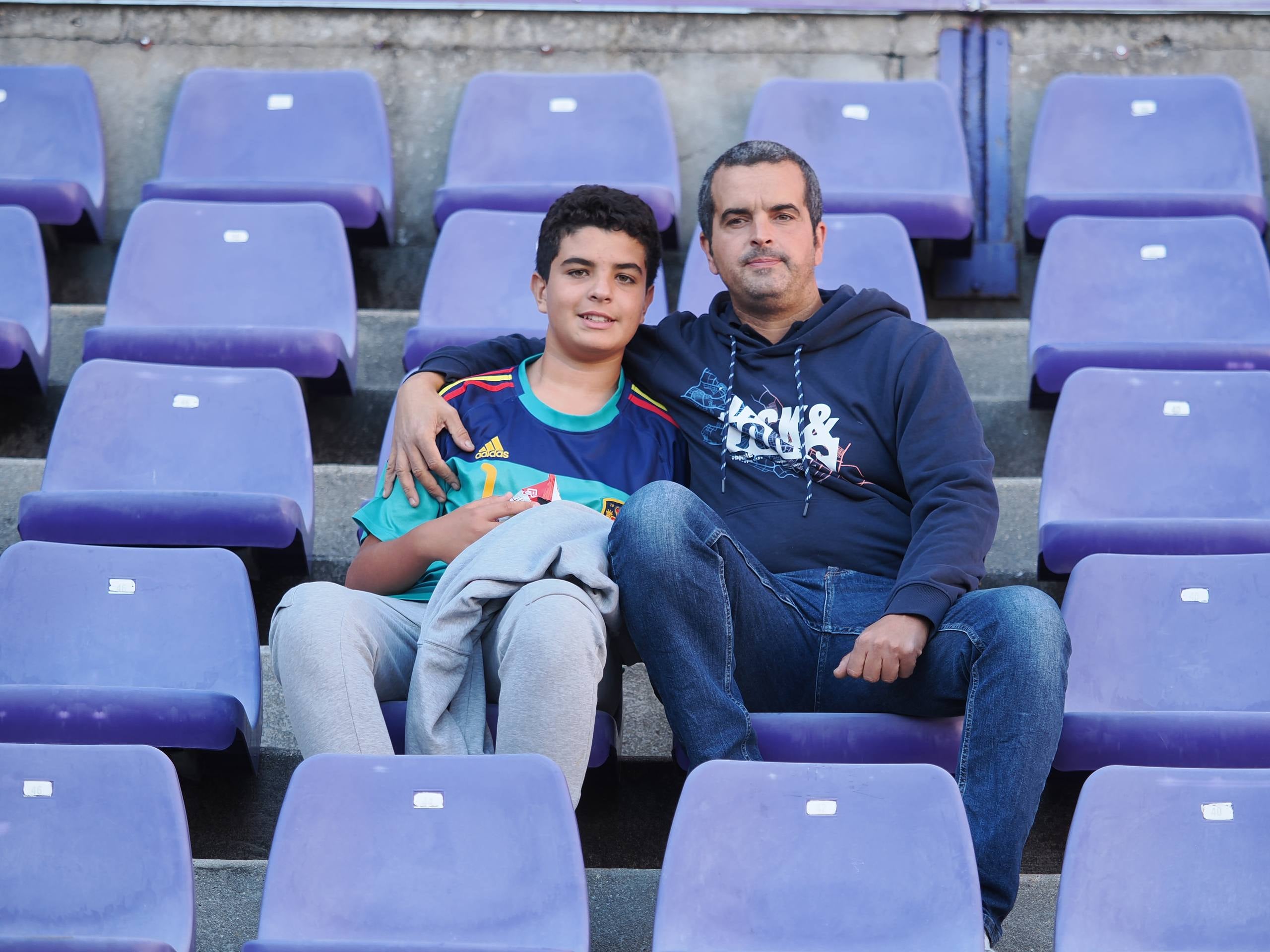 Búscate en la grada del José Zorrilla (1/4)