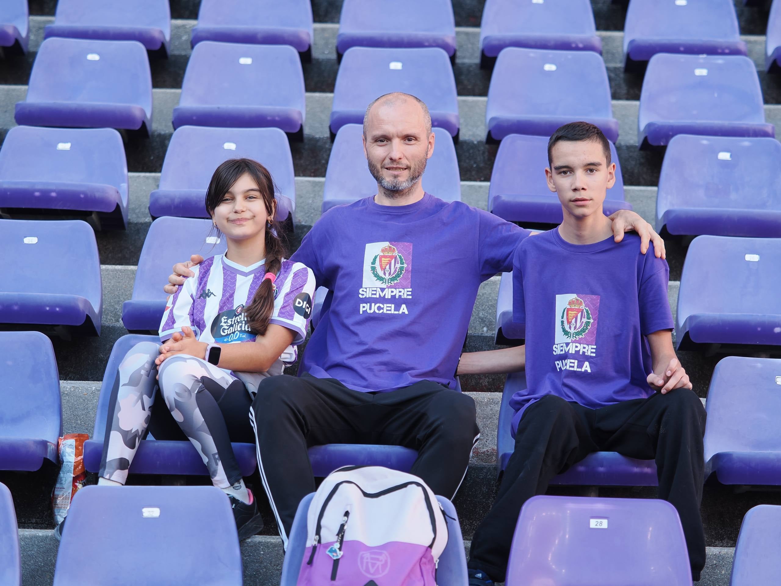 Búscate en la grada del José Zorrilla (1/4)