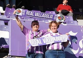 Imágenes del público en la grade del Nuevo José Zorrilla en el Real Valladolid-Mirandés