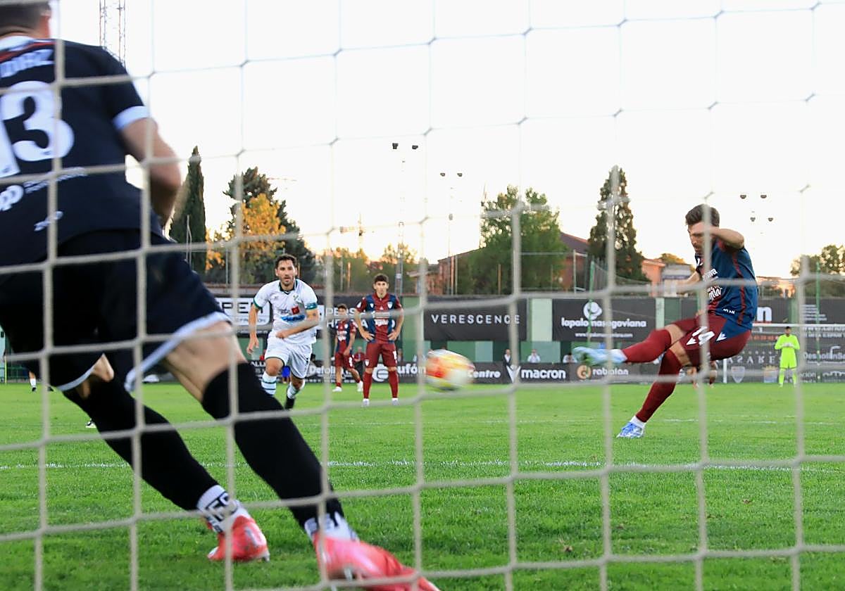 Fotos del triunfo de la Sego ante el Coruxo