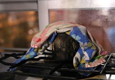 Dos cazuelas olvidadas al fuego en un intervalo de cuatro horas y media obligan a desplazarse a los Bomberos