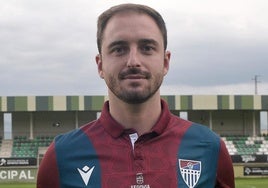 Josín, nuevo defensa de la Segoviana.