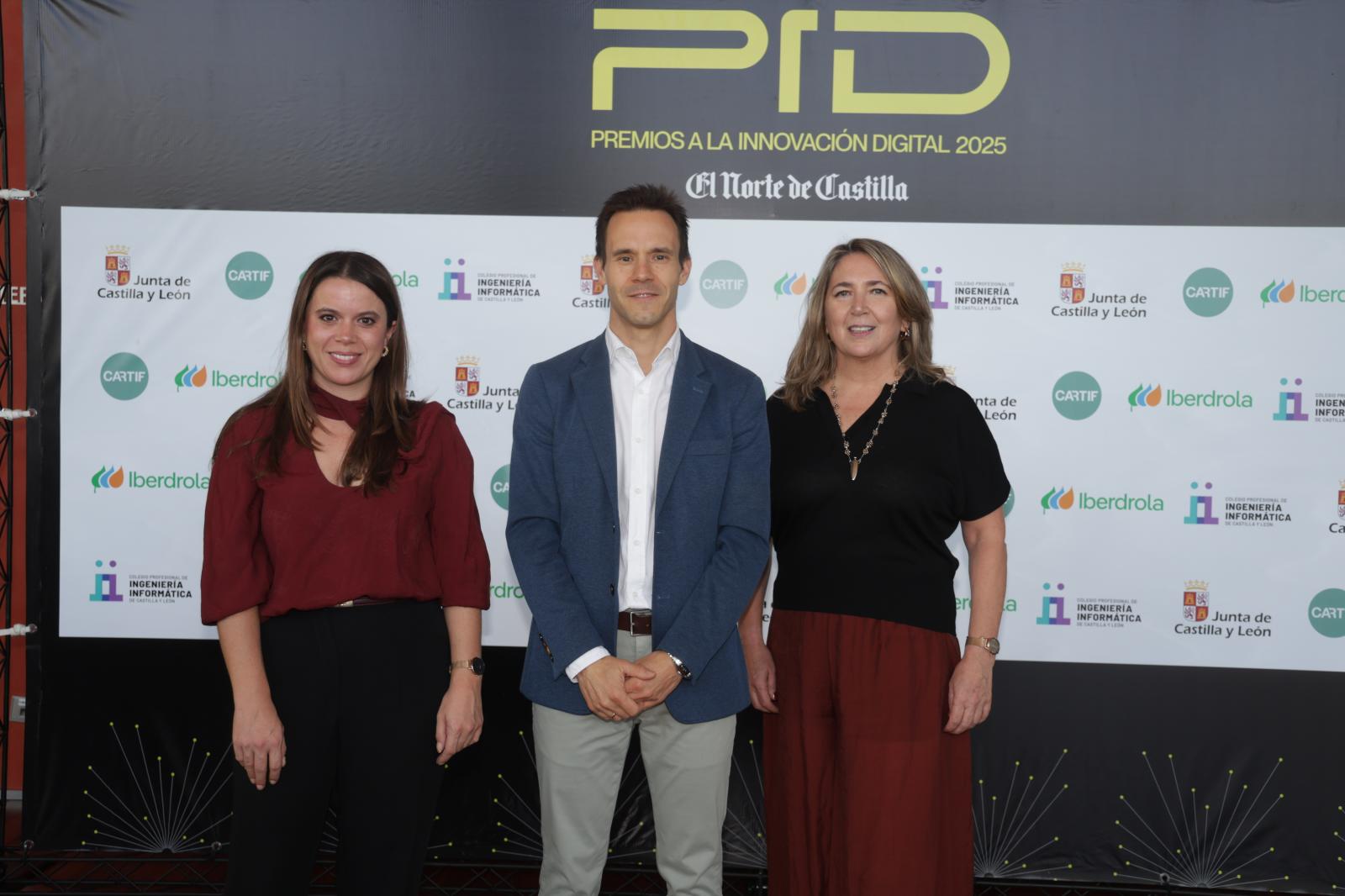 Lucía Veneros, Antonio Ibáñez y Susana Morán (Consejería de Movilidad y Transformación Digital)