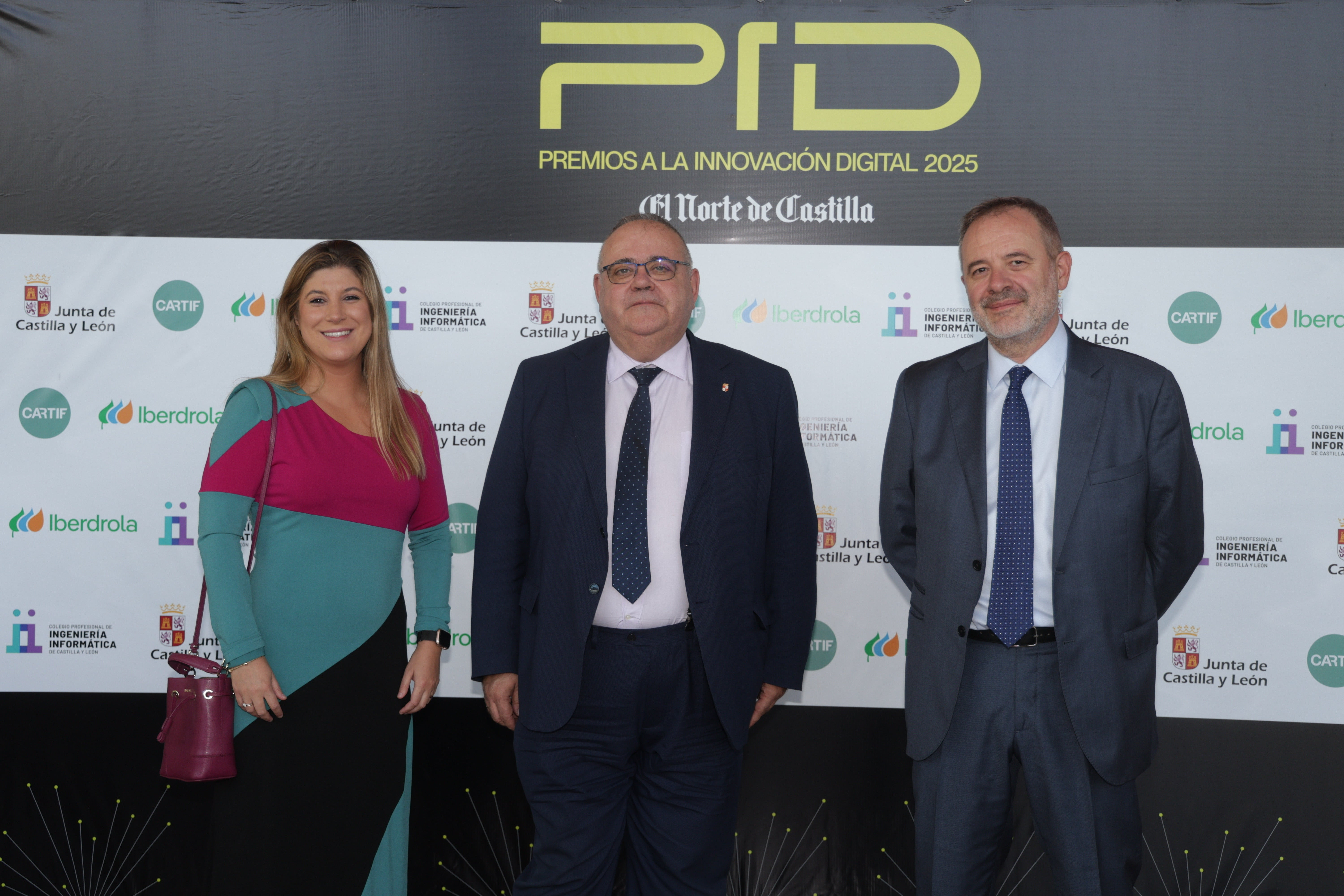 Raquel Alonso, delegada Territorial de la Junta de Castilla y León en Valladolid; Alejandro Vázquez, consejero de Sanidad, y Ángel Ortiz, director de El Norte.