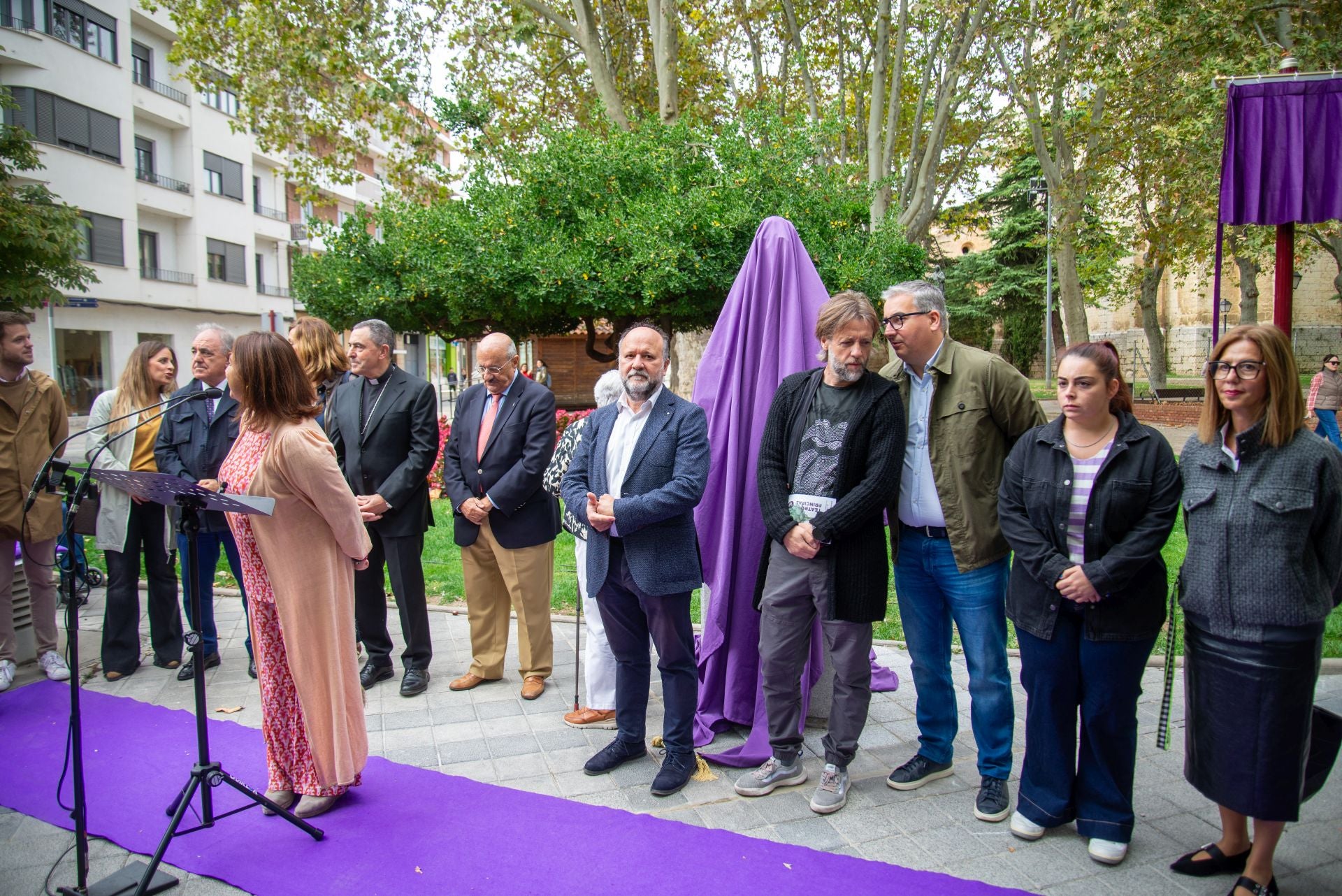 Así ha sido el homenaje al padre Gago en Palencia