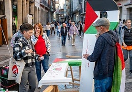 Las P de Palestina y de paz se unen en Palencia