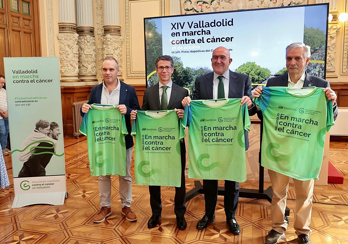 Presentación de la Marcha contra el Cáncer, esta mañana en el Ayuntamiento.