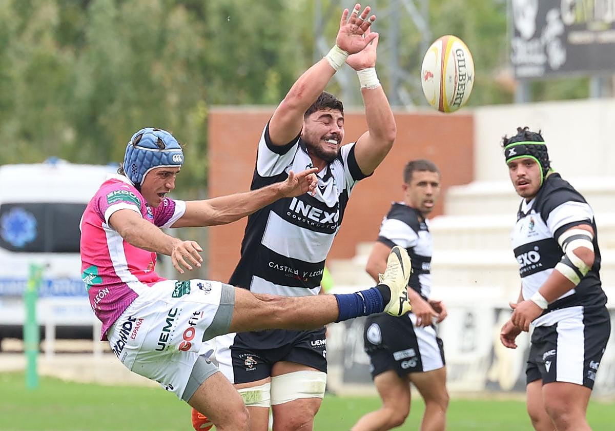 Encuentro entre los colegiales y el VRAC hace dos semanas en el inicio de Liga.