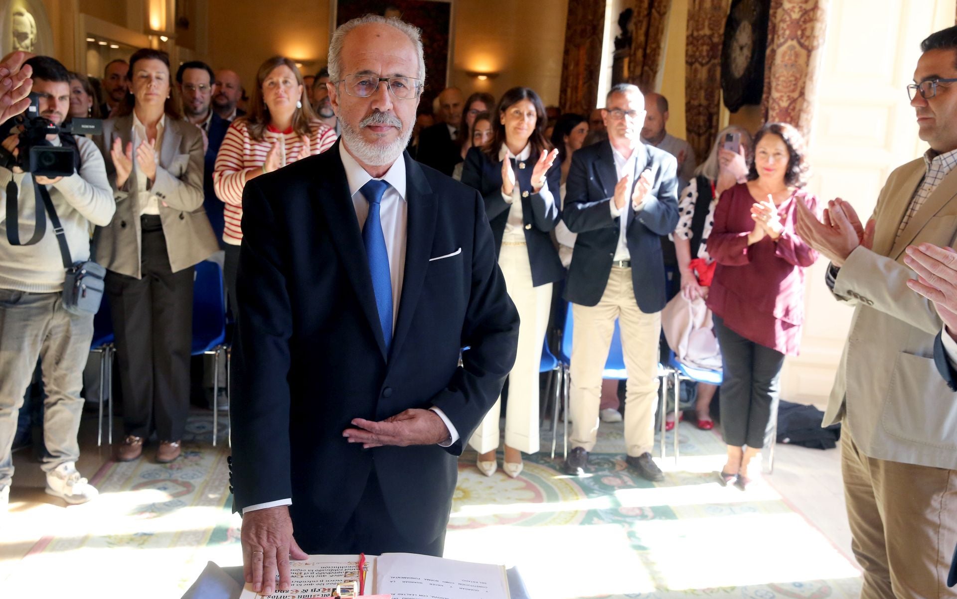 La toma de posesión del Defensor, en imágenes