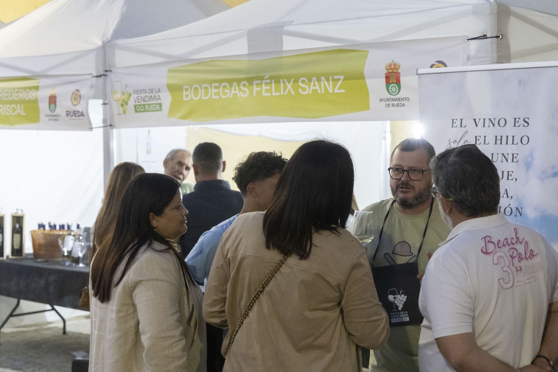 El buen ambiente marida con los vinos de la D.O. Rueda