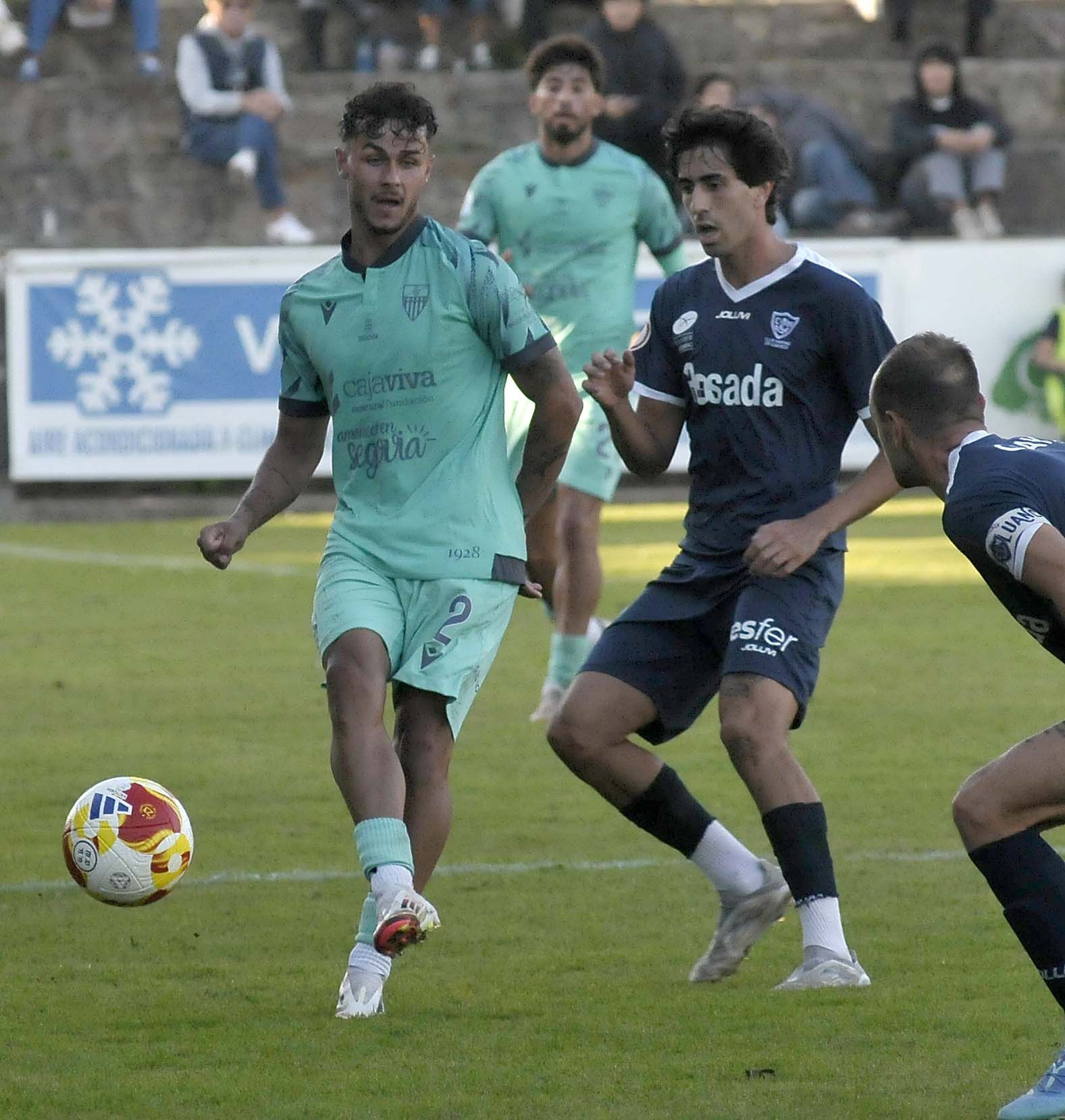 Fotos del partido entre el Marino de Luanco y la Segoviana