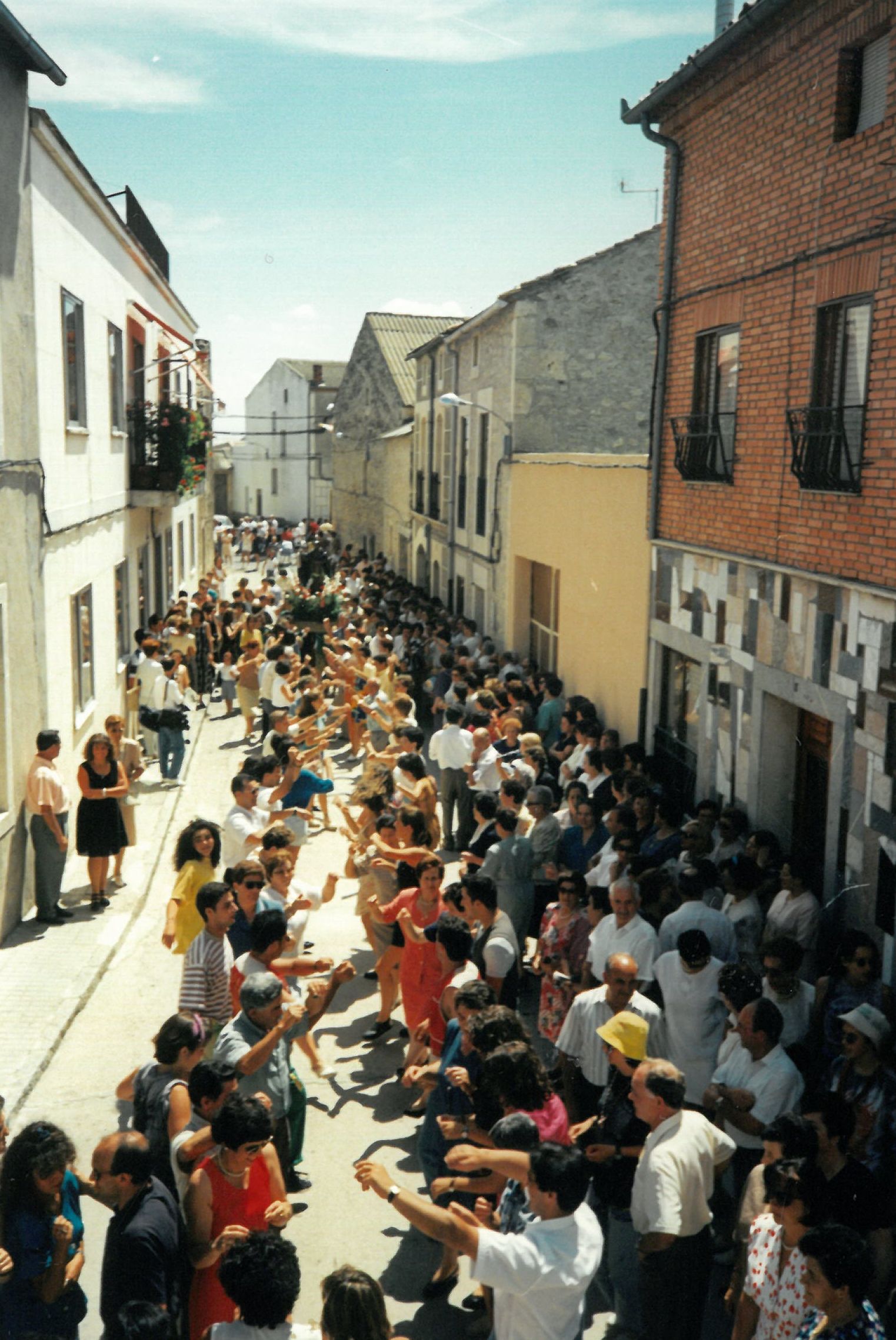 Procesión en los festejos de municipio. 