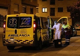Una ambulancia en Salamanca en una imagen de archivo.