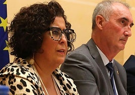 Rosalía Serrano y José Mazarías, en el pleno de septiembre.