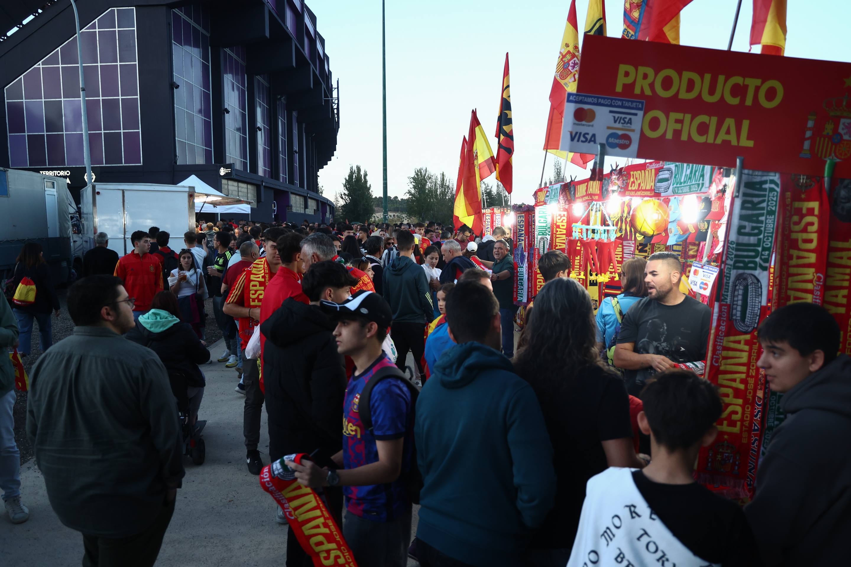 Las imágenes del ambiente en la previa del España-Bulgaria