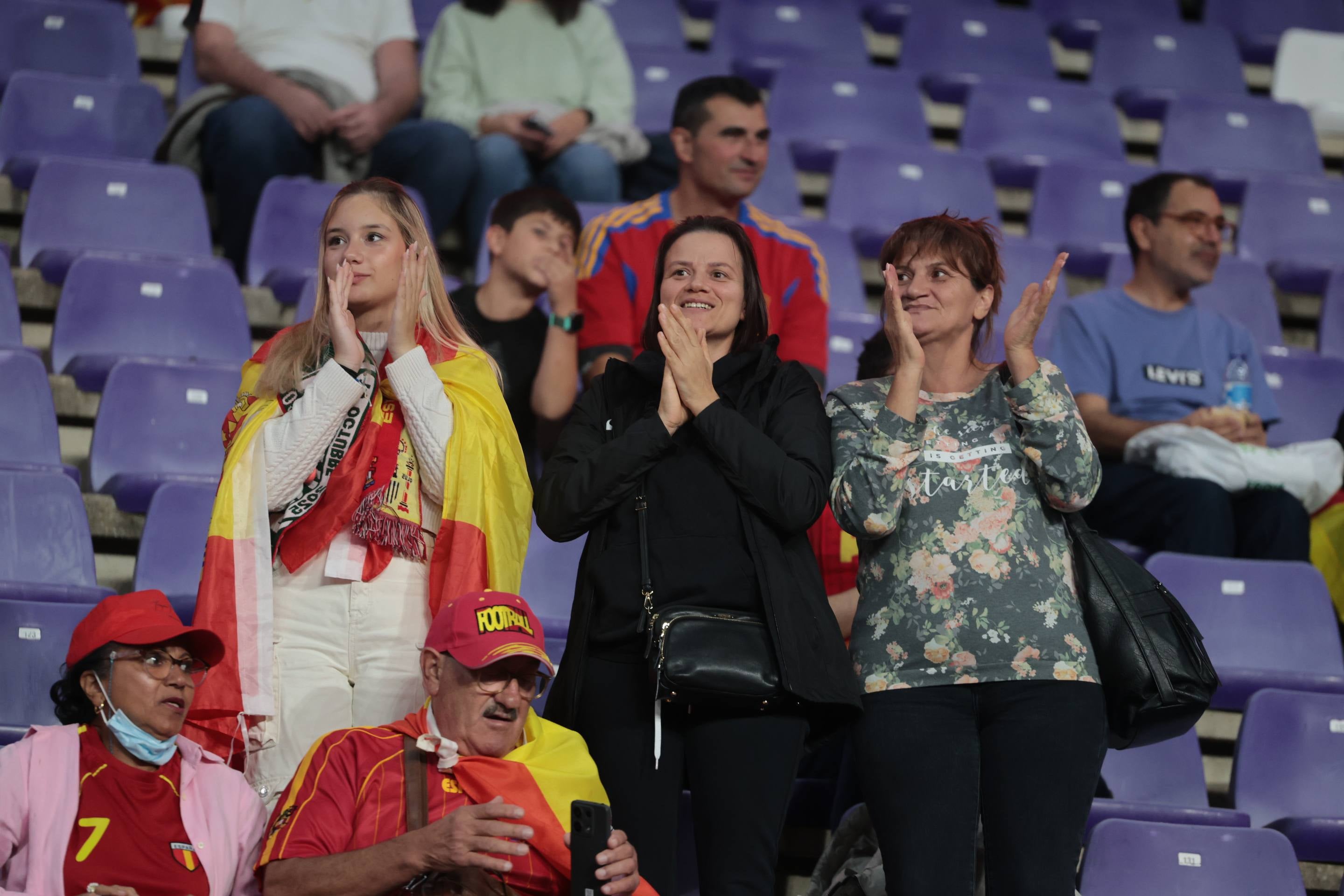 Búscate en la grada del José Zorrilla (4/4)