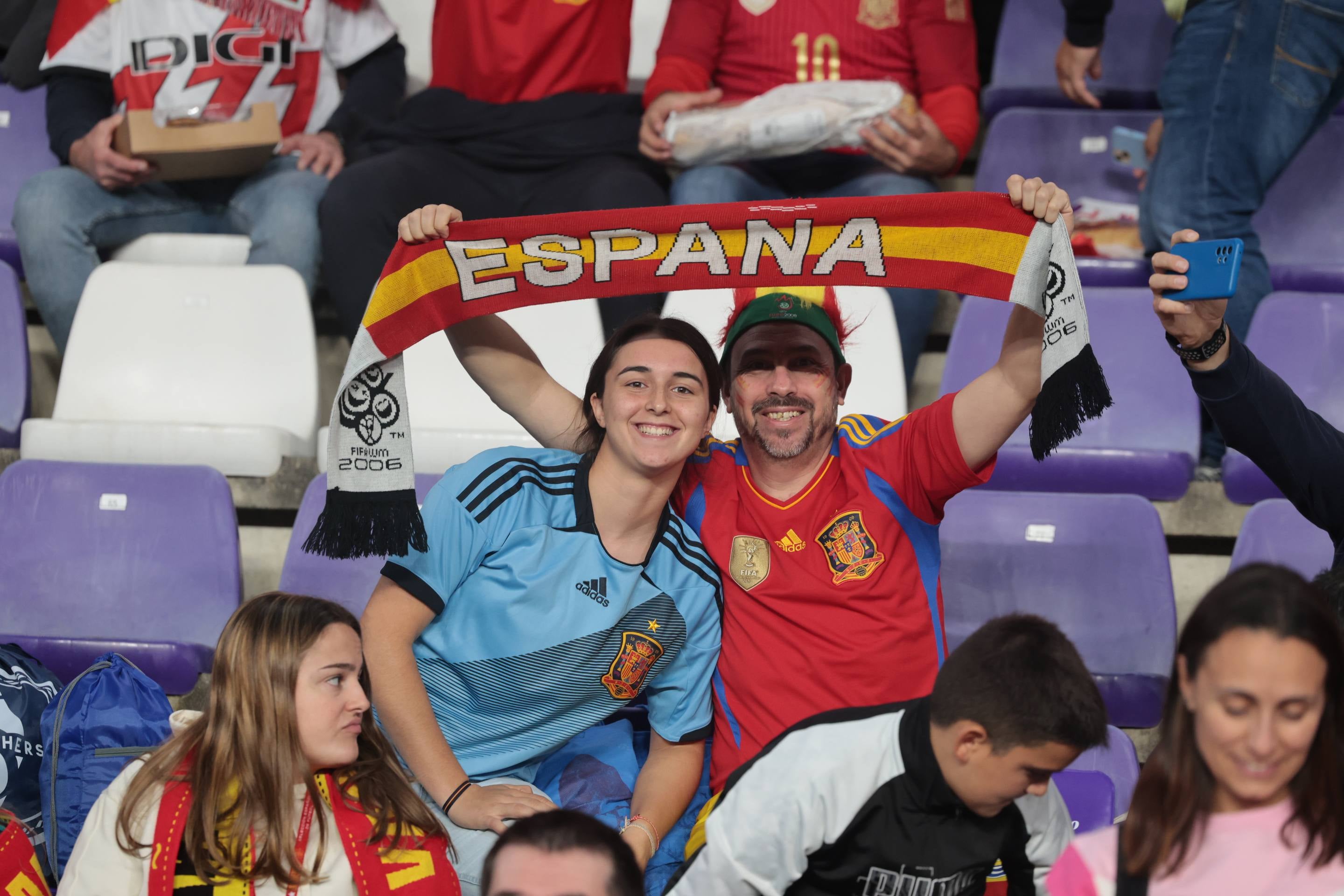 Búscate en la grada del José Zorrilla (2/4)