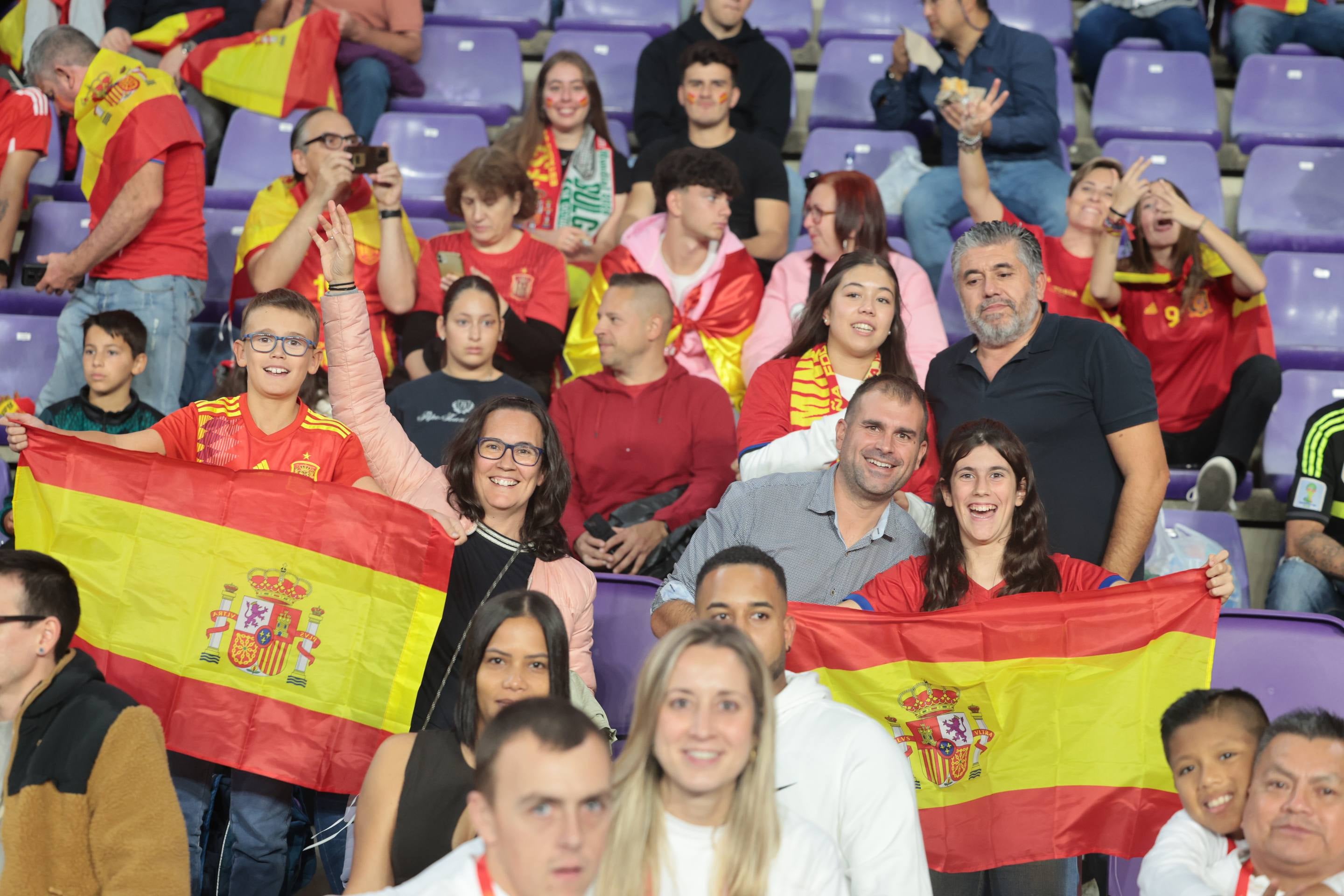 Búscate en la grada del José Zorrilla (2/4)