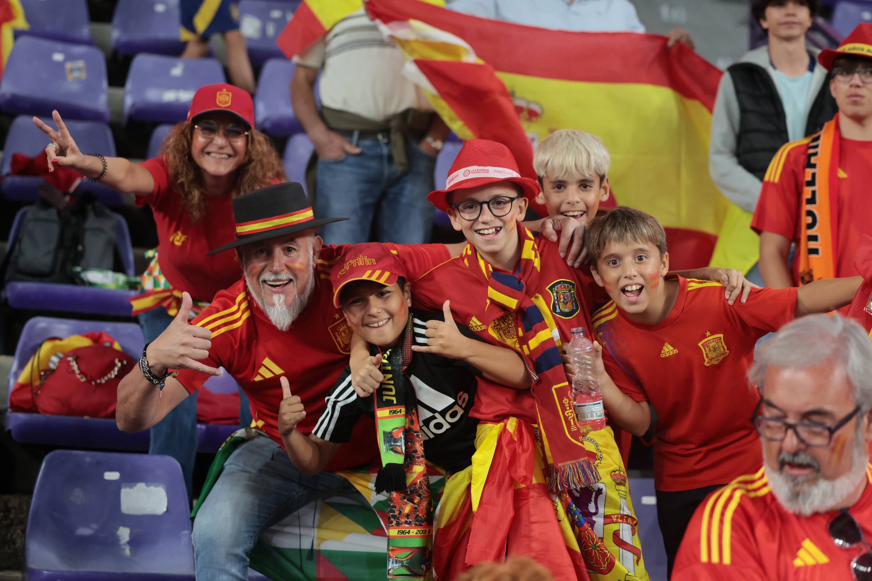 Búscate en la grada del José Zorrilla (2/4)