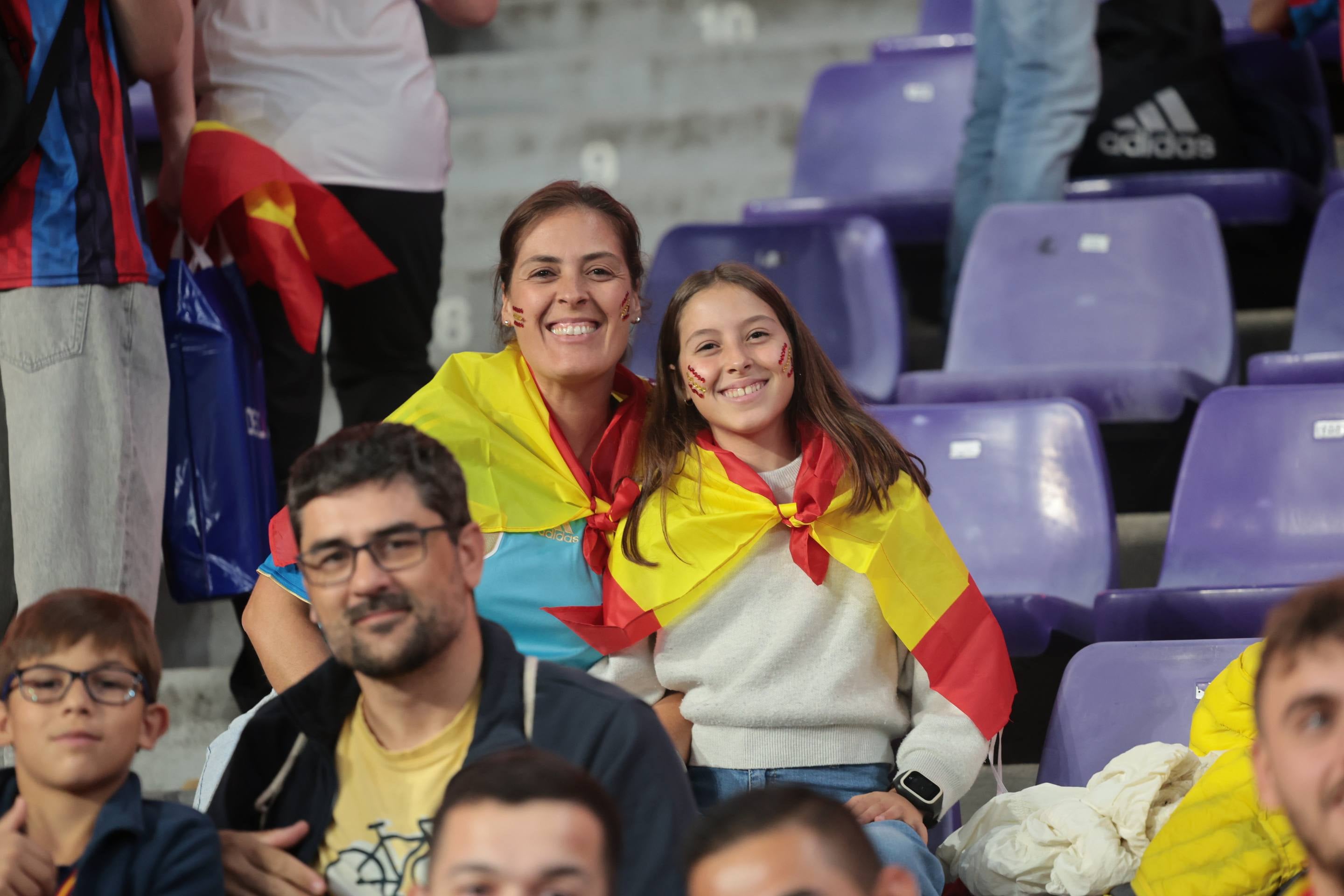 Búscate en la grada del José Zorrilla (3/4)