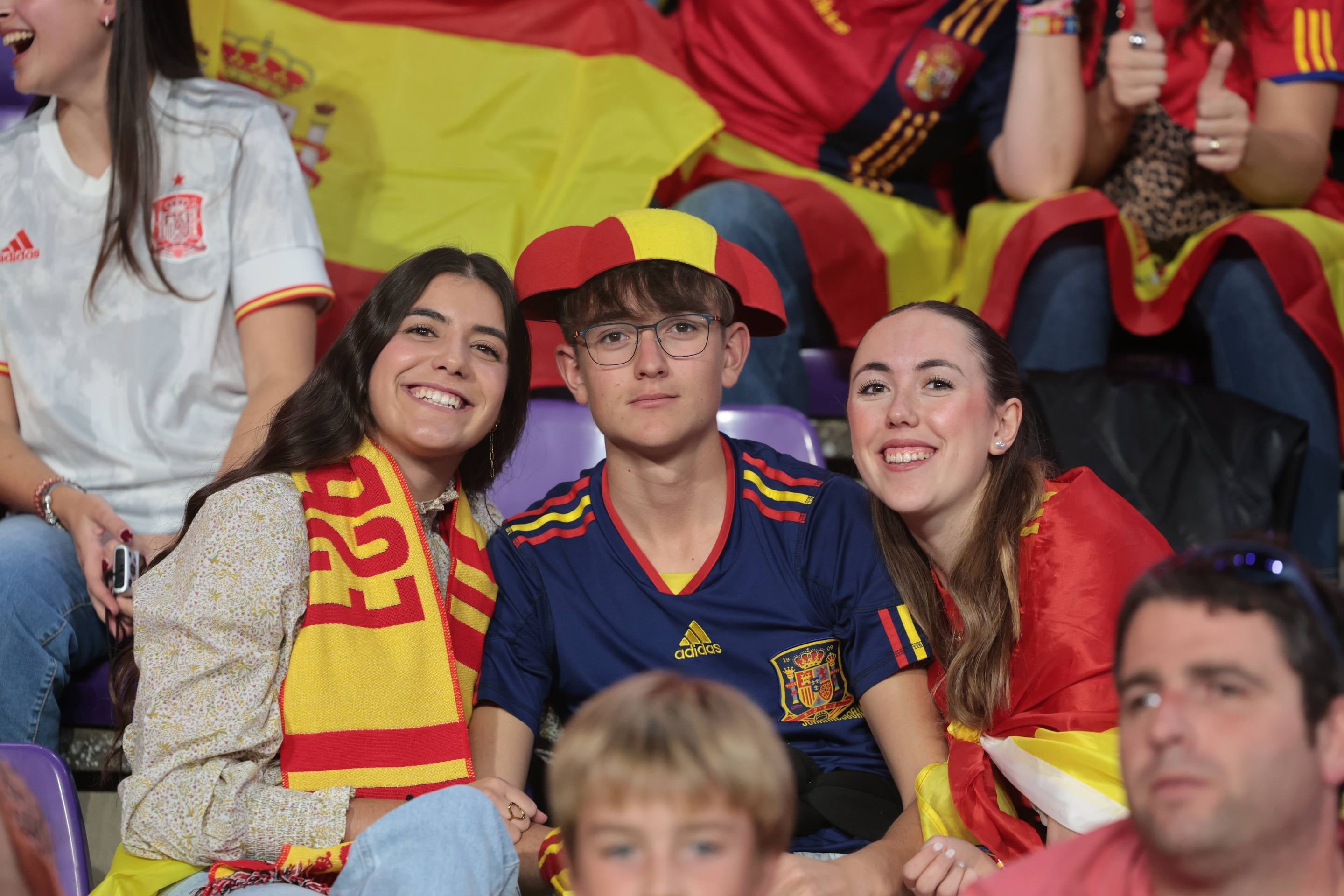 Búscate en la grada del José Zorrilla (3/4)