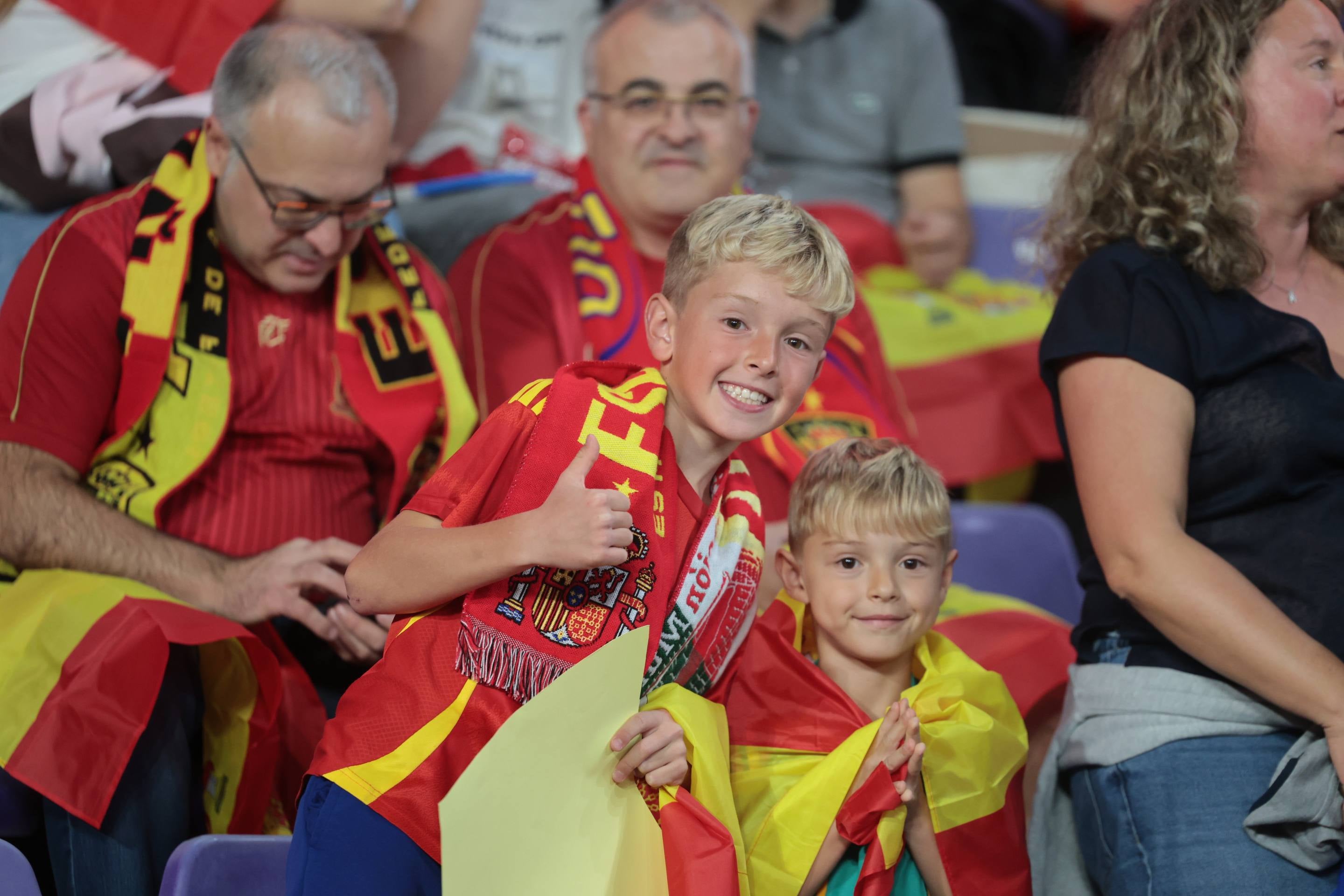 Búscate en la grada del José Zorrilla (3/4)