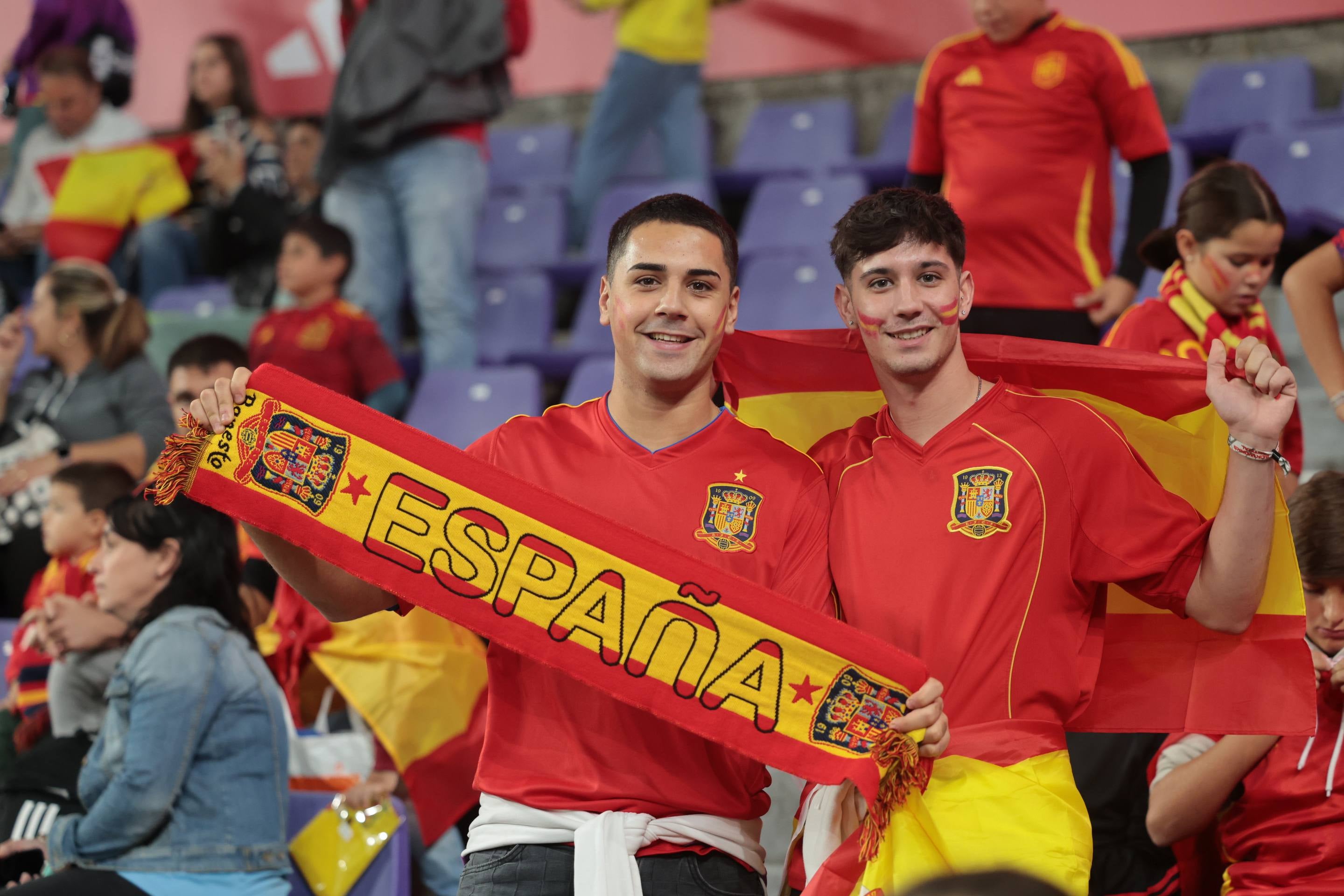 Búscate en la grada del José Zorrilla (4/4)