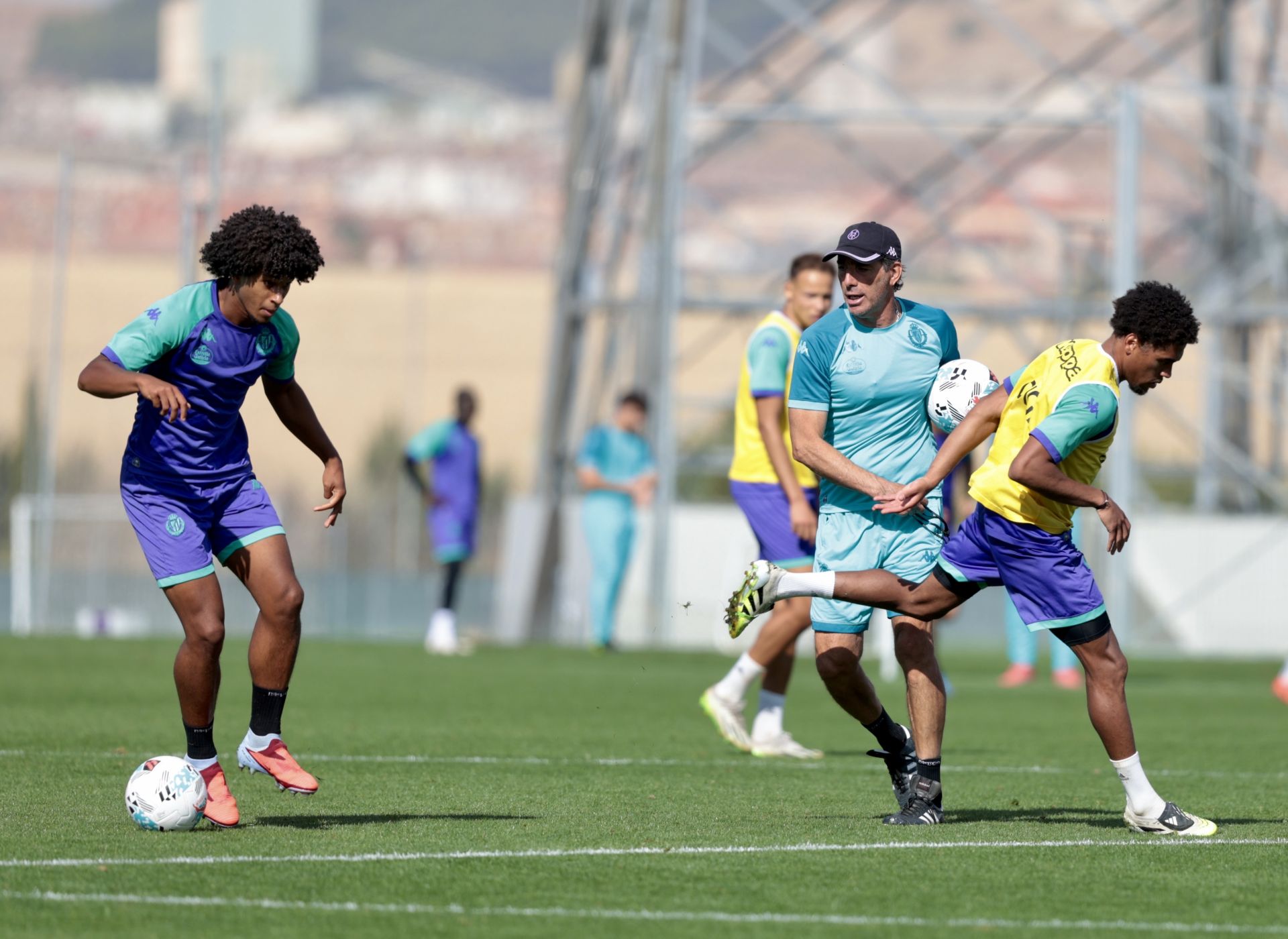 Las imágenes del entrenamiento del Real Valladolid tras la victoria en Burgos
