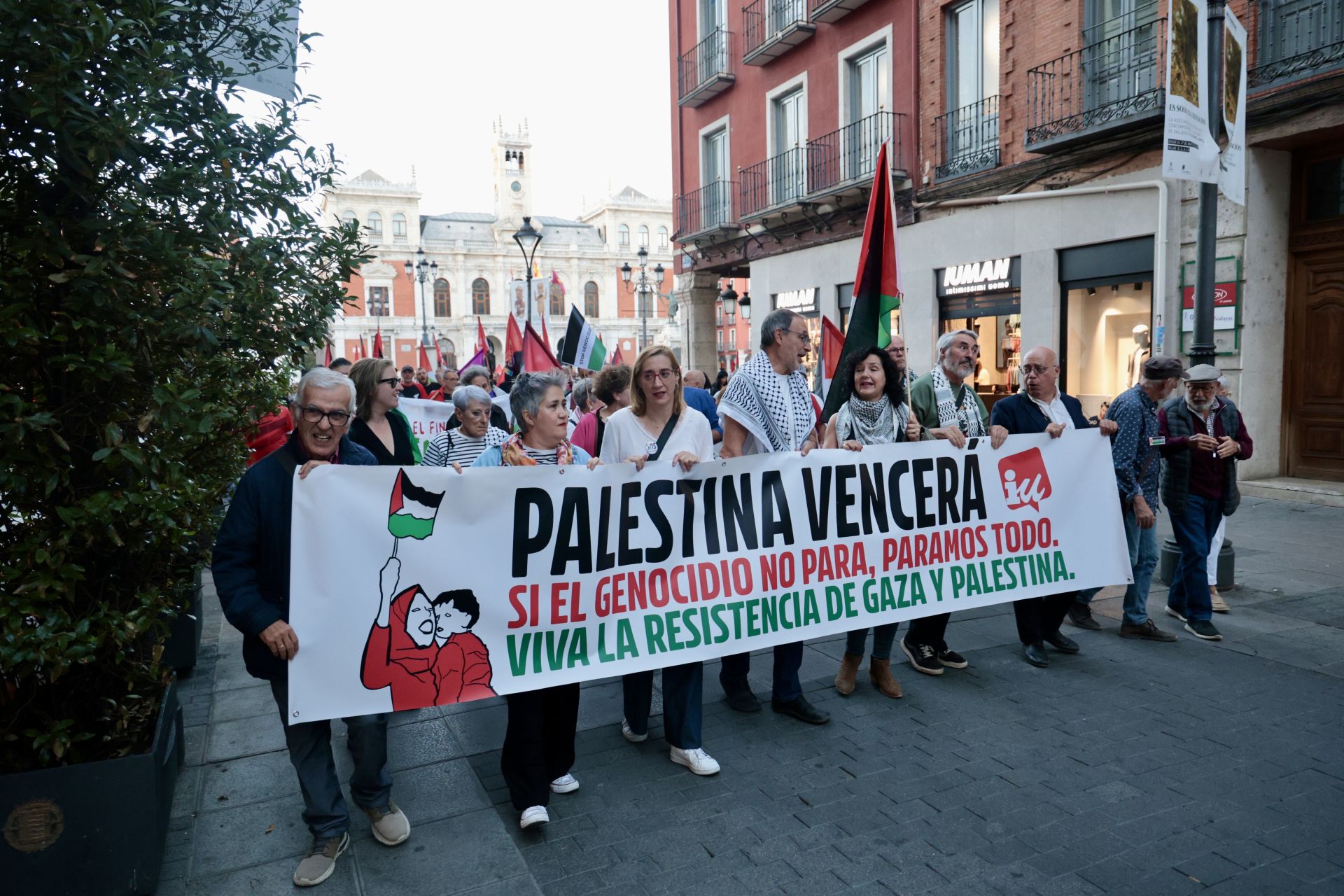 Las imágenes de la manifestación de la Plataforma Solidaria con Palestina de Valladolid