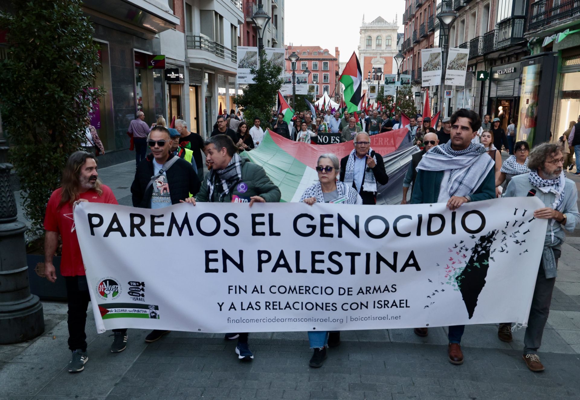 Las imágenes de la manifestación de la Plataforma Solidaria con Palestina de Valladolid