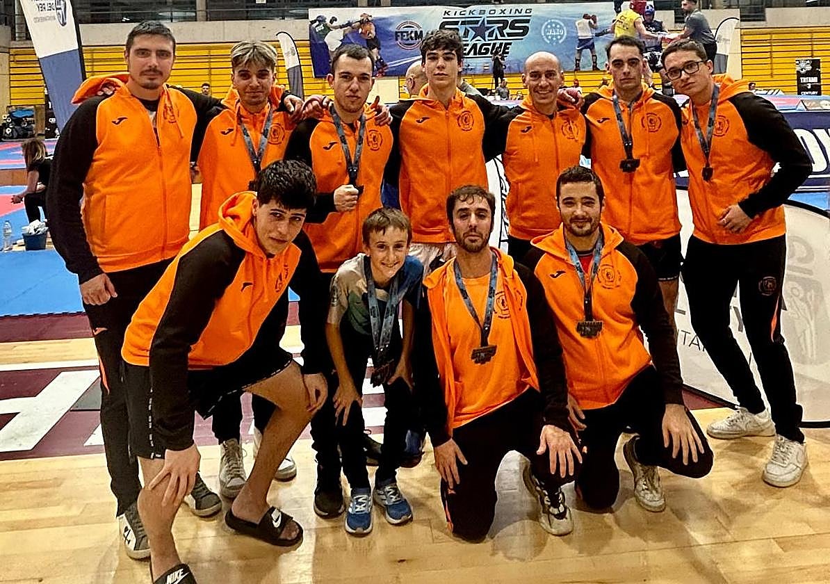 Integrantes del club New Fight que acudieron a Arganda del Rey.