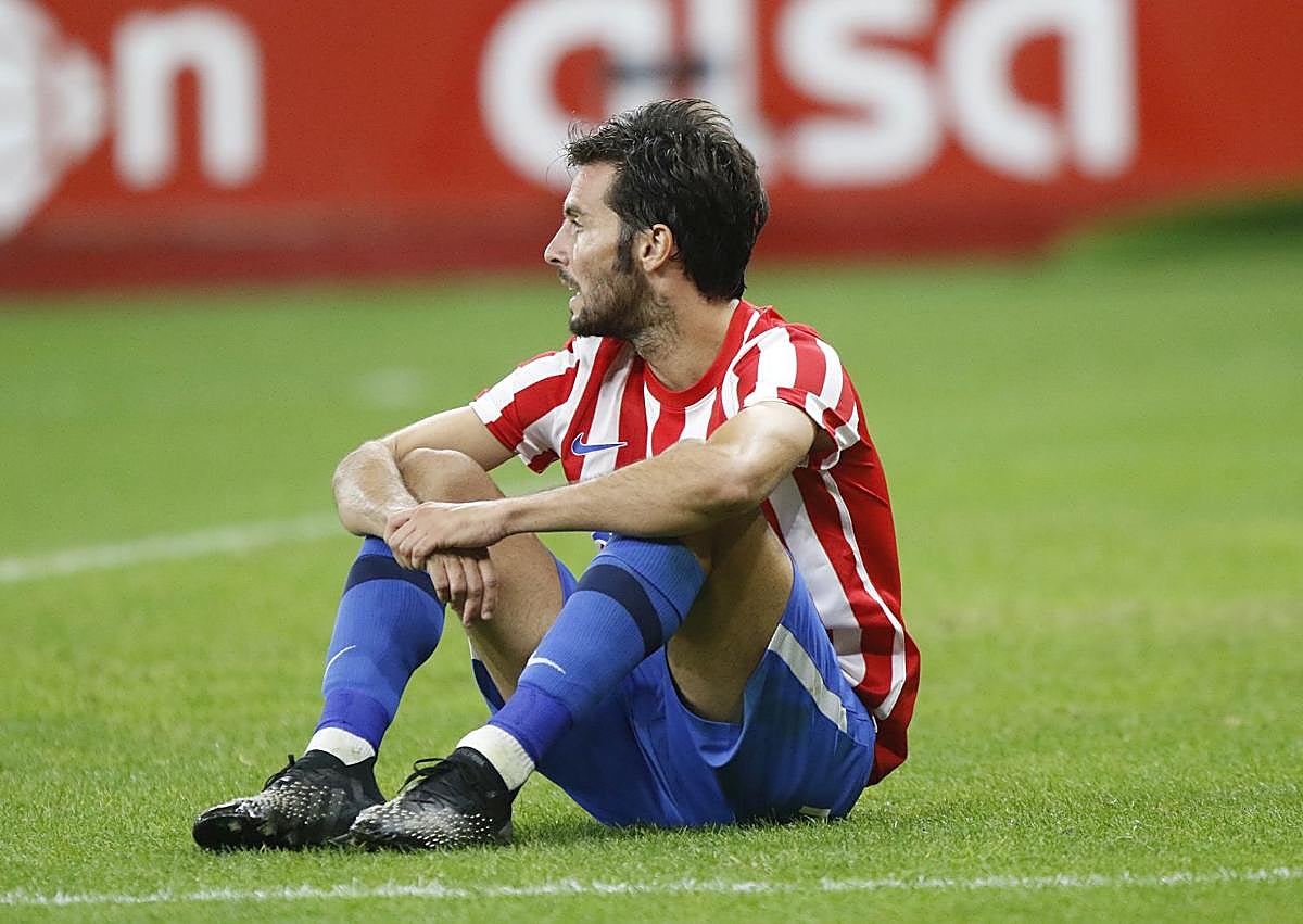 Imagen secundaria 1 - Marc Valiente, el central que sangraba con el Pucela en la UVI