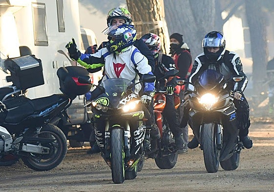 Algunos asistentes a ediciones anteriores de la concentración motera Motauros.