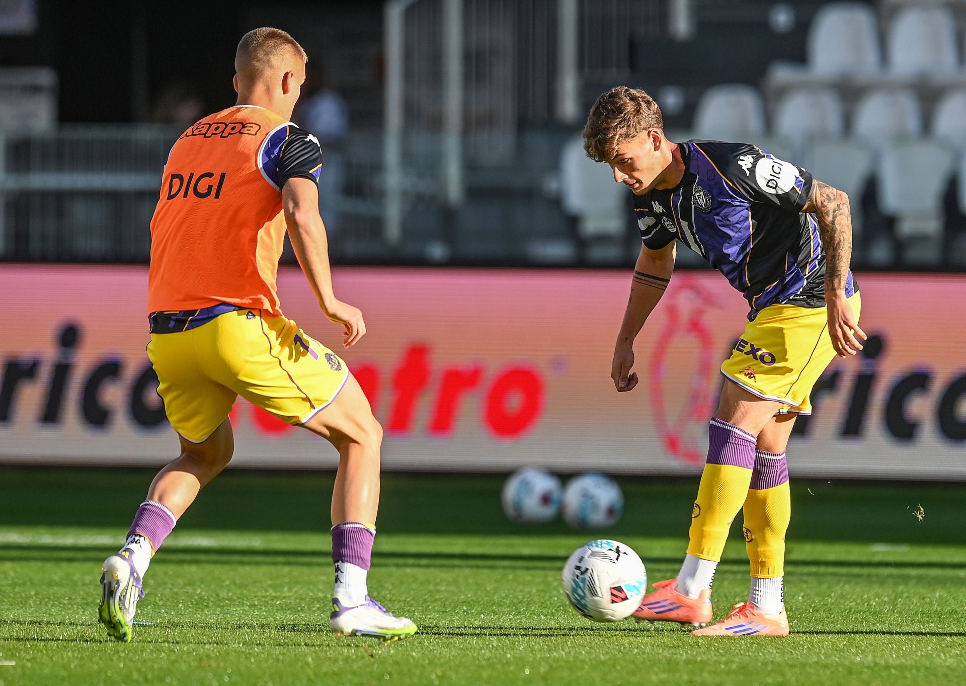 Garri, en el calentamiento del encuentro ante el Burgos el pasado domingo, donde se lesionó.