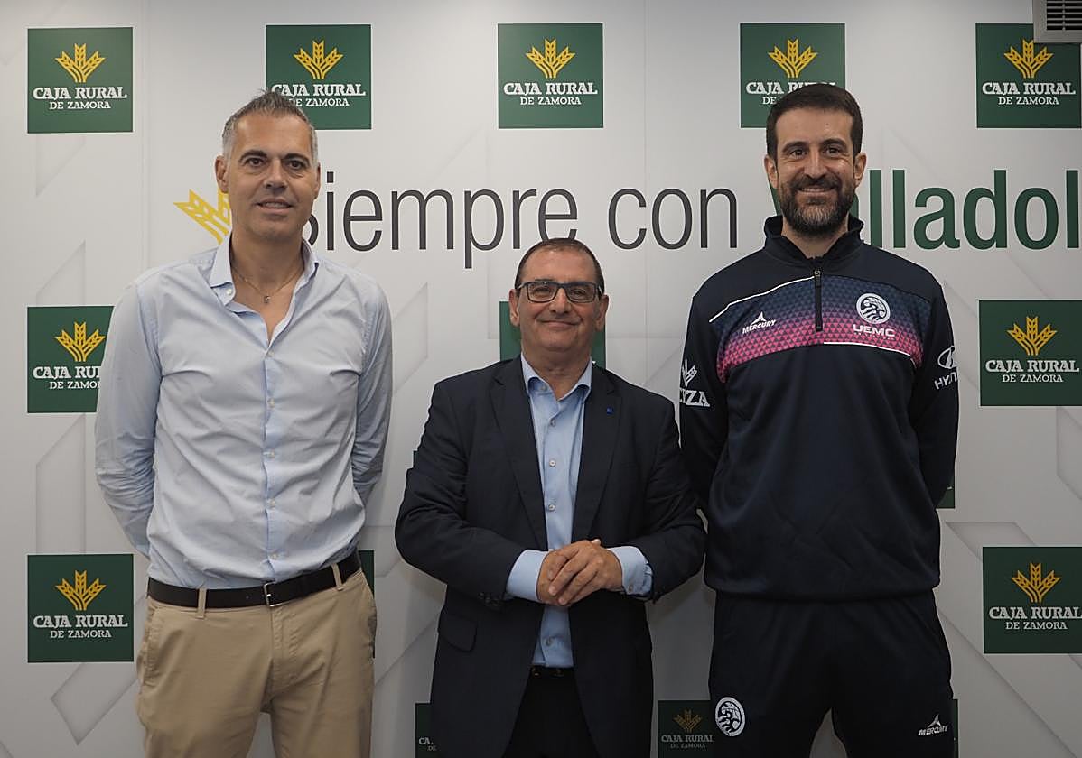 Saúl Hernández, Narciso Prieto (Caja Rural de Zamora) y David Barrio.