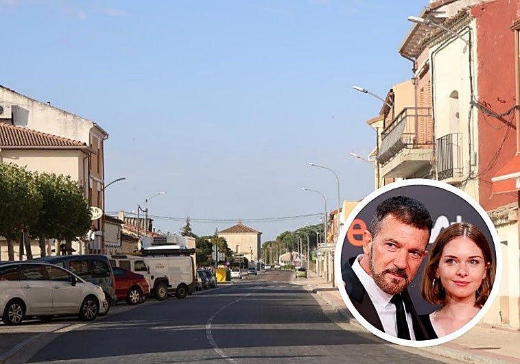 Carretera principal de Quintanilla de Onésimo. En detalle, Antonio y Stella Banderas.