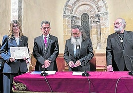 Lucía Velasco, tras su toma de posesión como académica correspondiente.